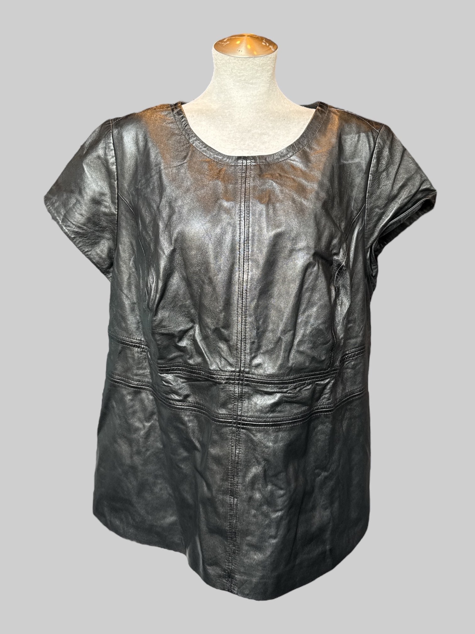 2X NWT black genuine leather top with zipper in back