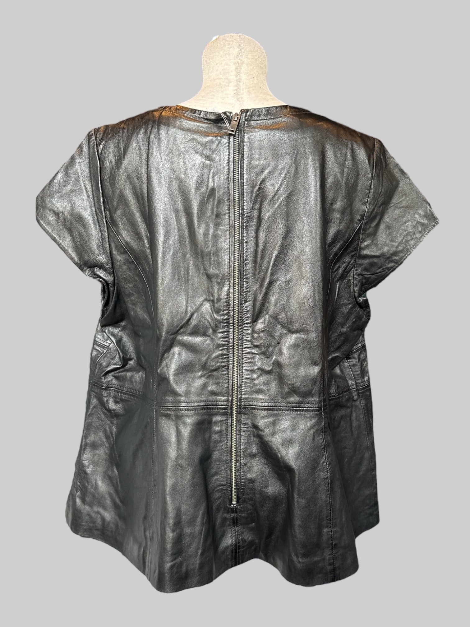 2X NWT black genuine leather top with zipper in back