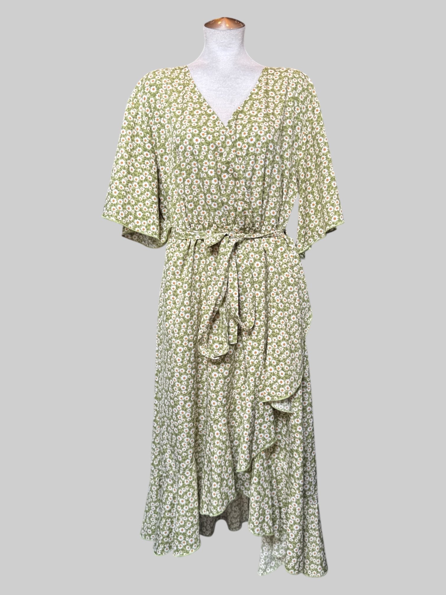 3X flowy green faux wrap dress with daisies
