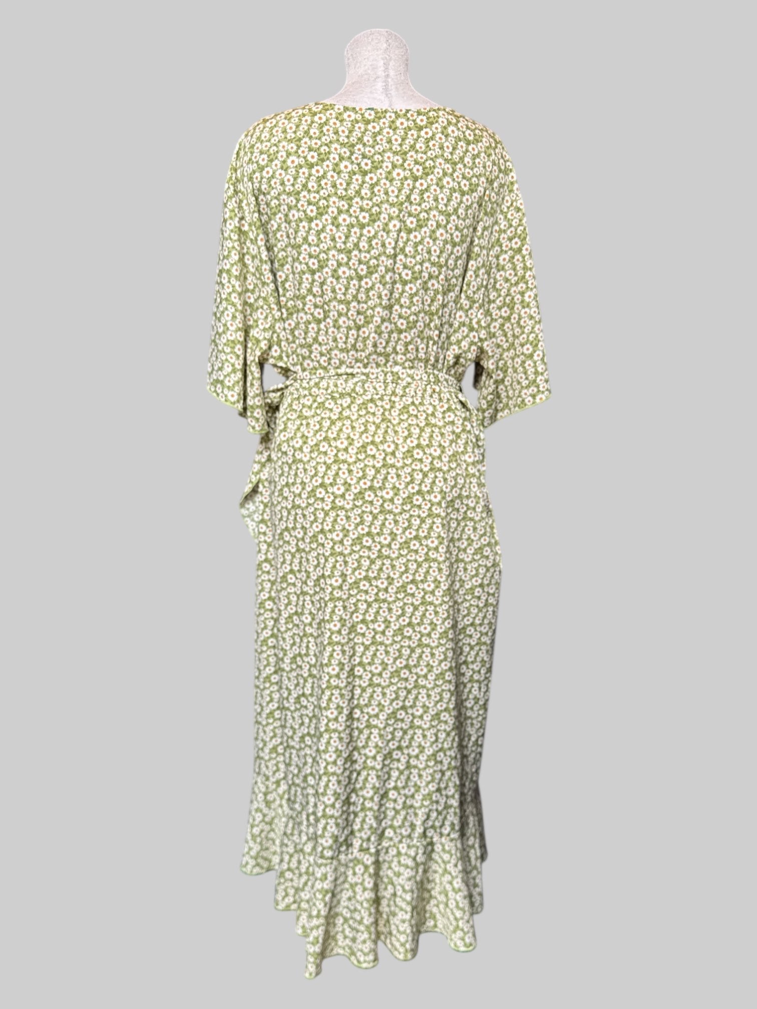 3X flowy green faux wrap dress with daisies