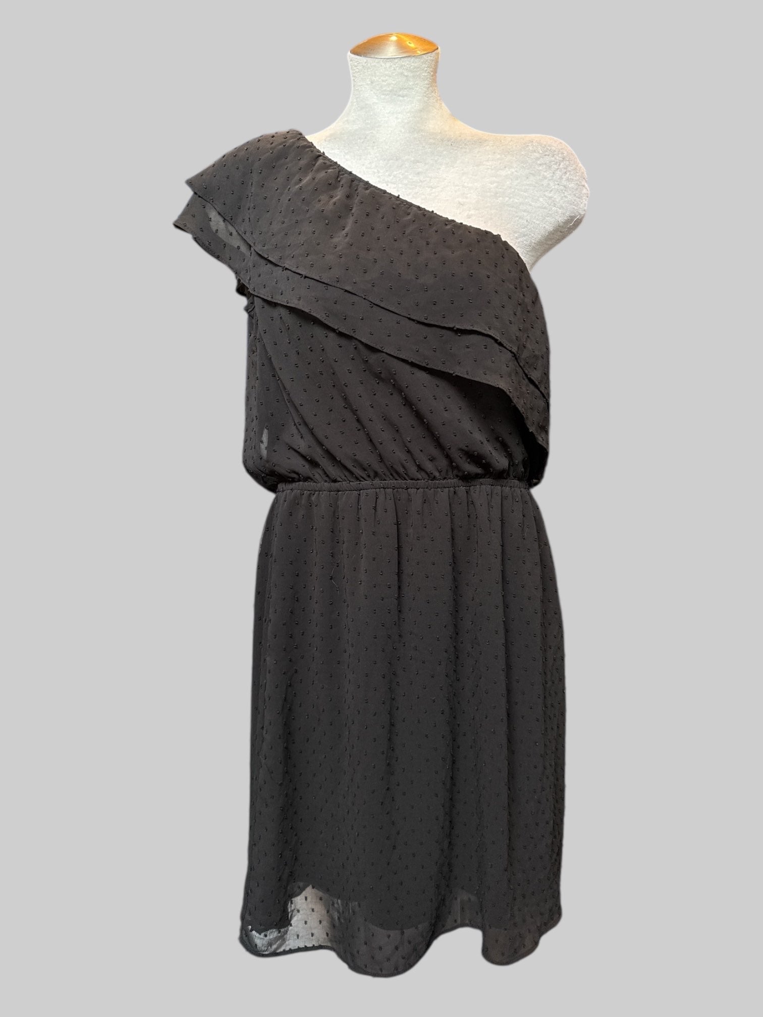 XL black textured polka dot one shoulder dress