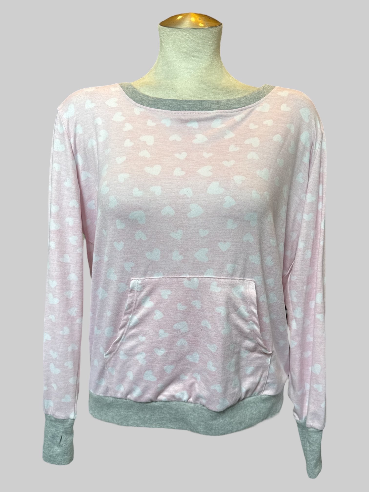 0X light pink light weight pullover with white hearts