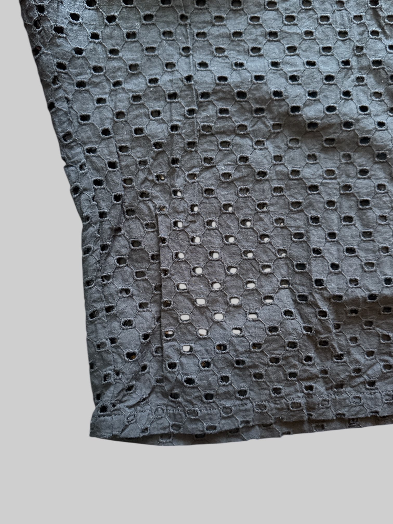 4X black culottes with eyelet design