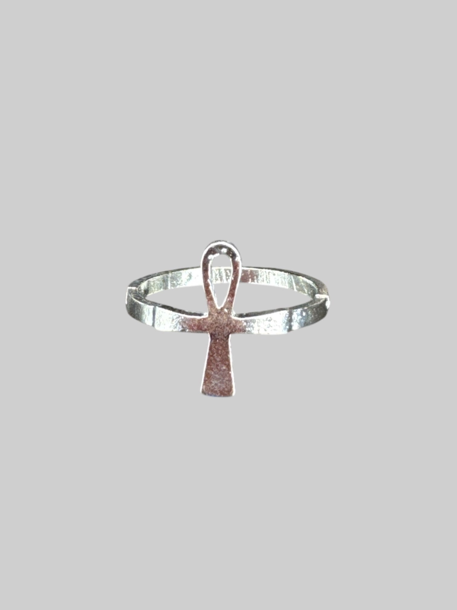Size 7.5 silver tone ankh ring