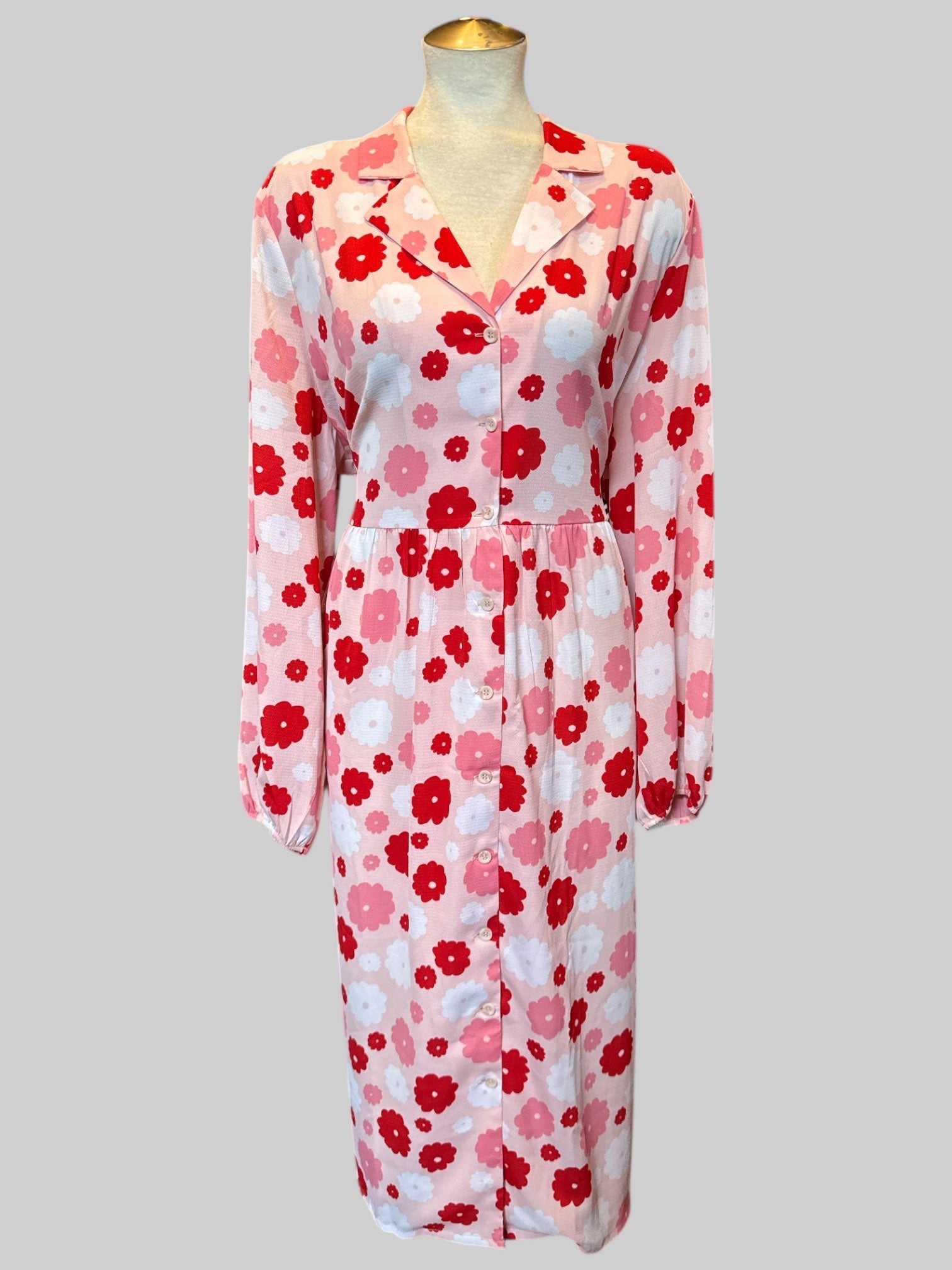 3X Flowy light pink maxi dress with white, pink, and red florals