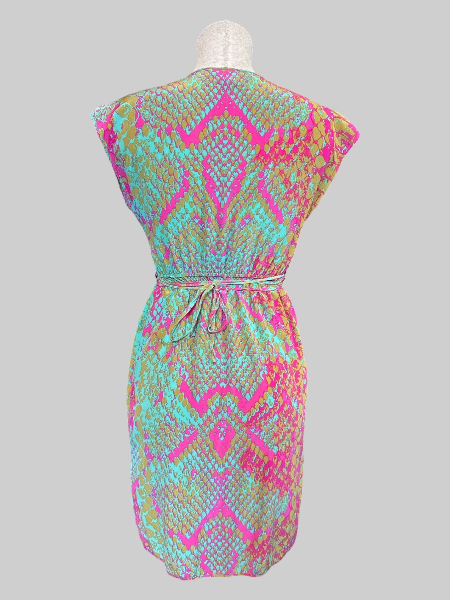 XS pink, blue, and green silk dress with tie belt, elastic waist band, and slit