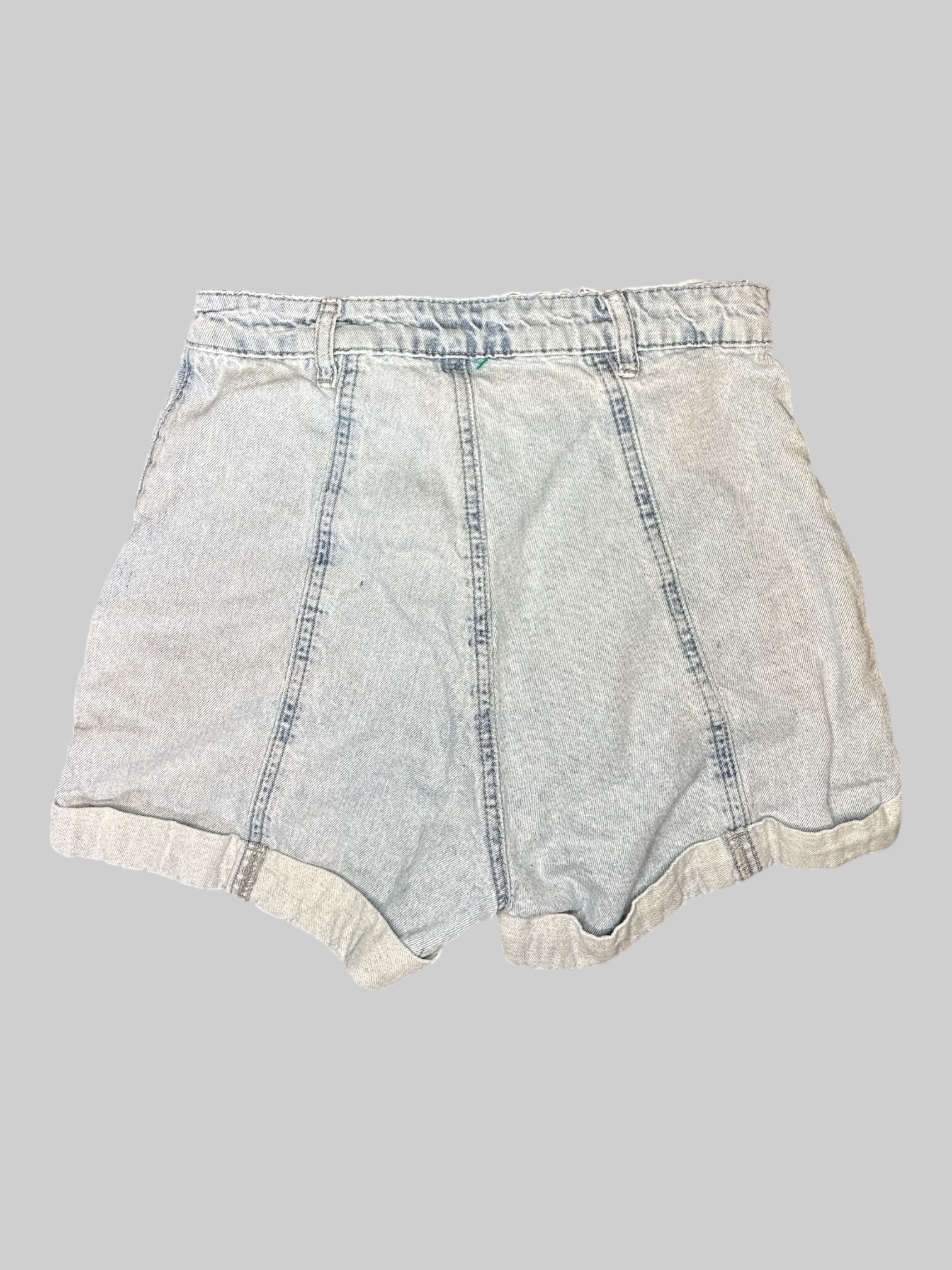 S light wash shorts with pocket zipper