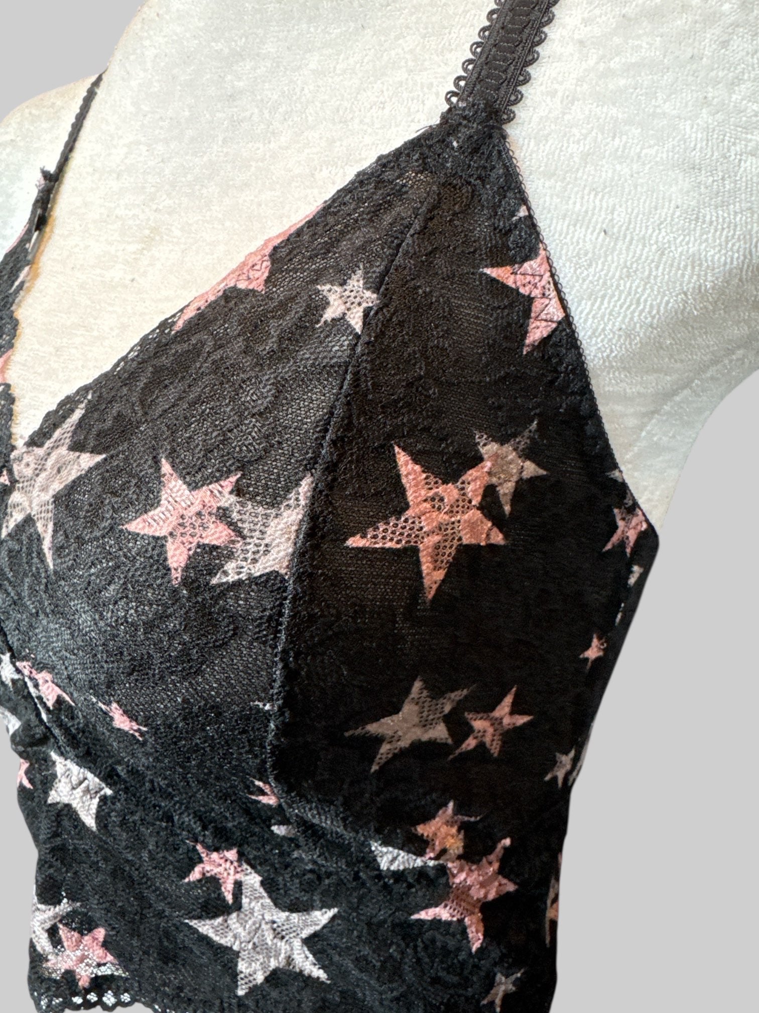 M NWT black lace bralette with pink and white stars