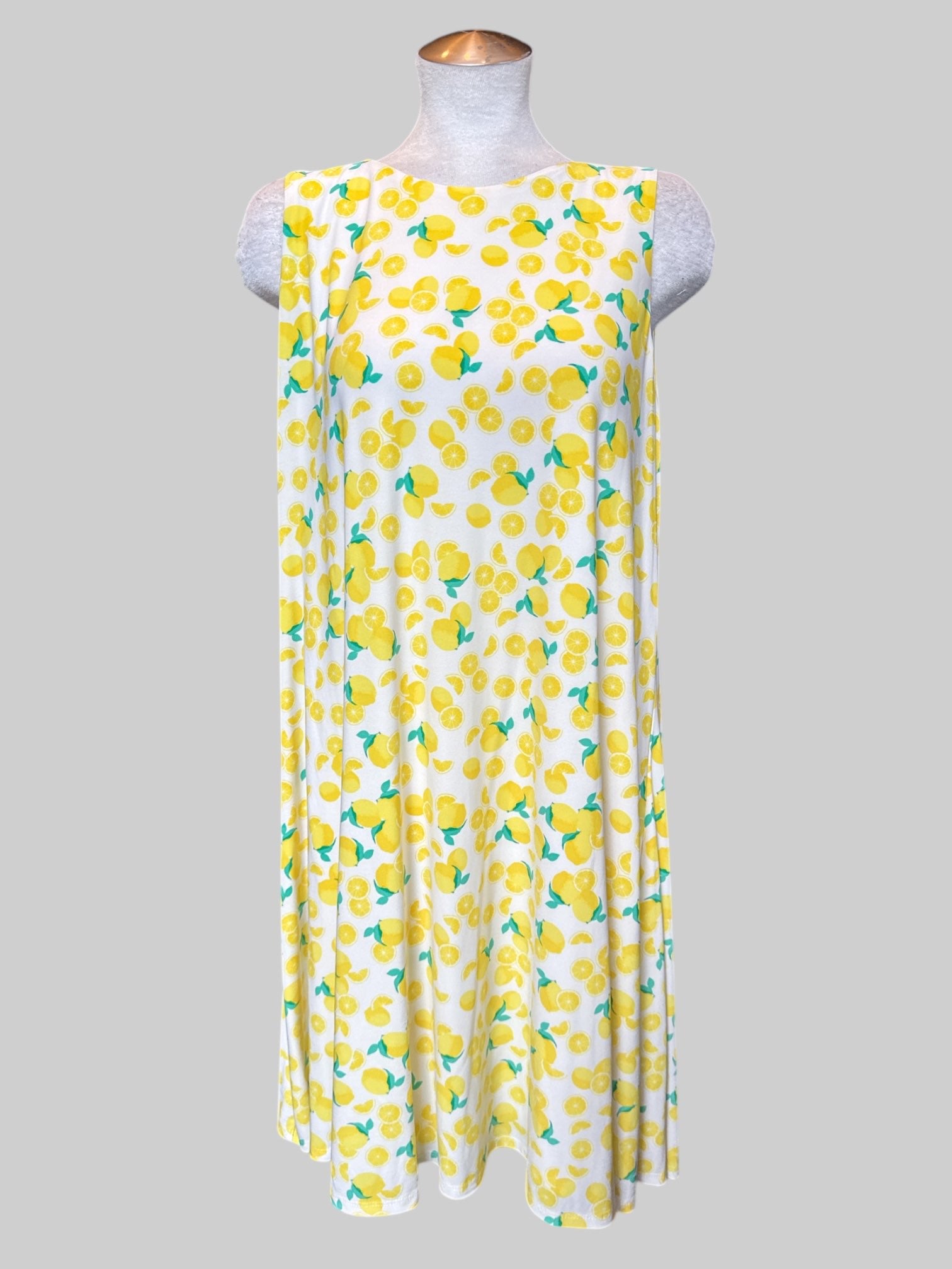 XL flowy white dress with lemons