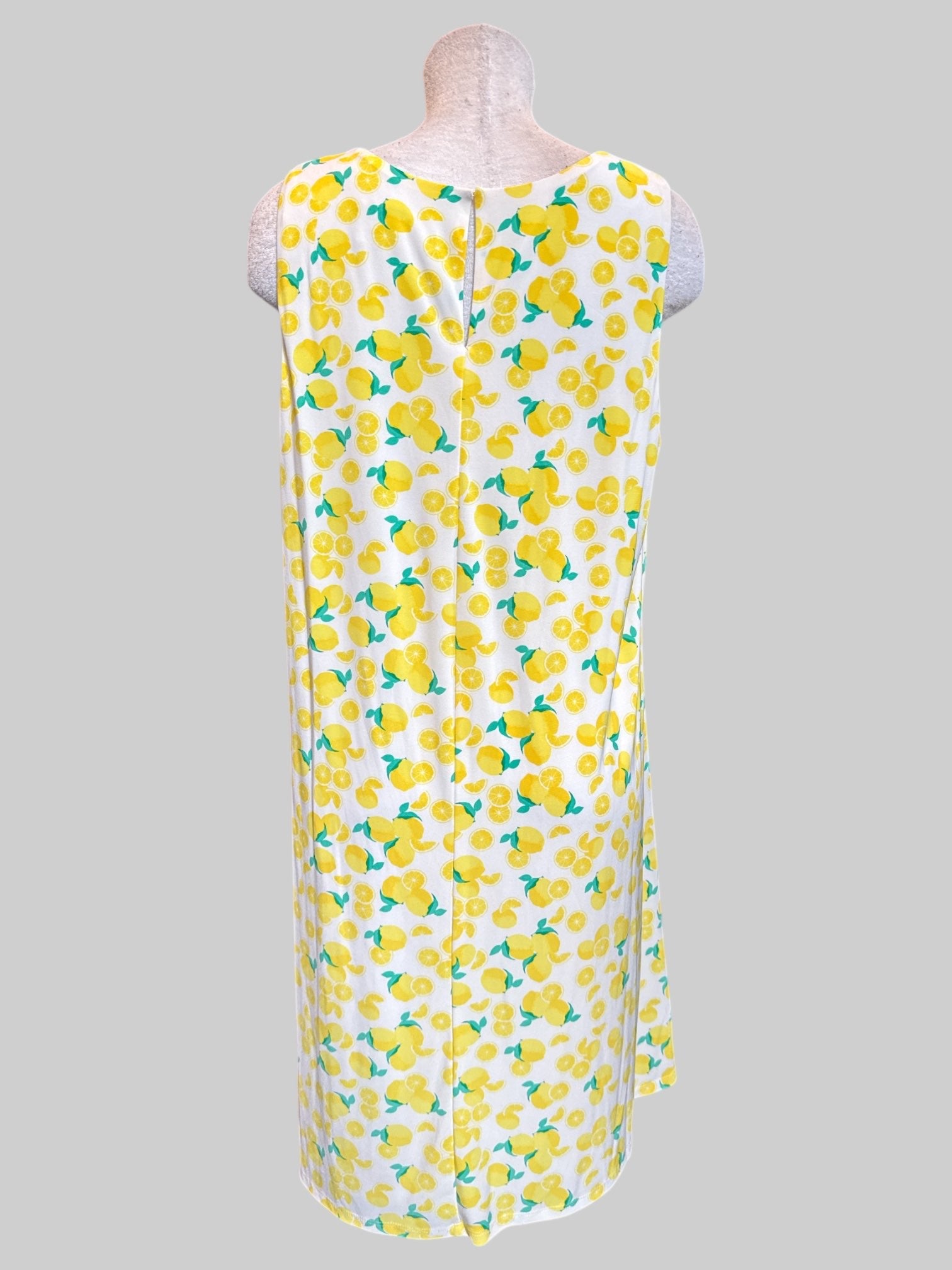 XL flowy white dress with lemons