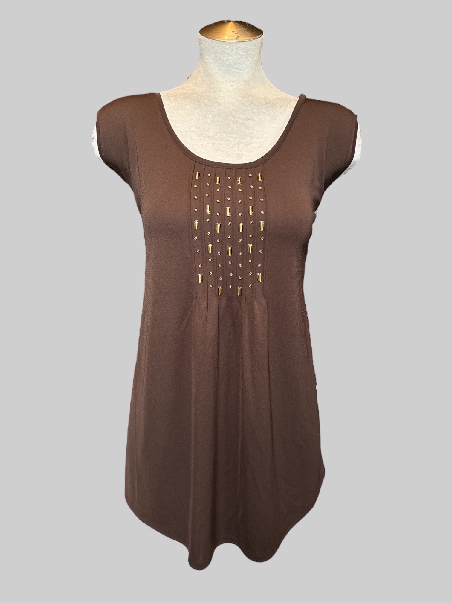 4X Brown sleeveless top with gold gems and pleating