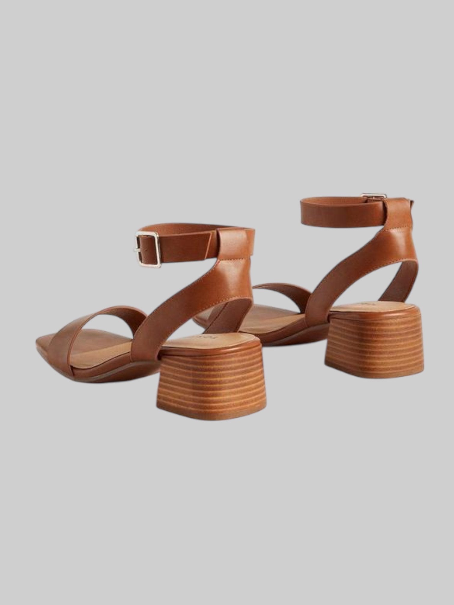 NWT Size 9.5 brown black heel sandal with square toes