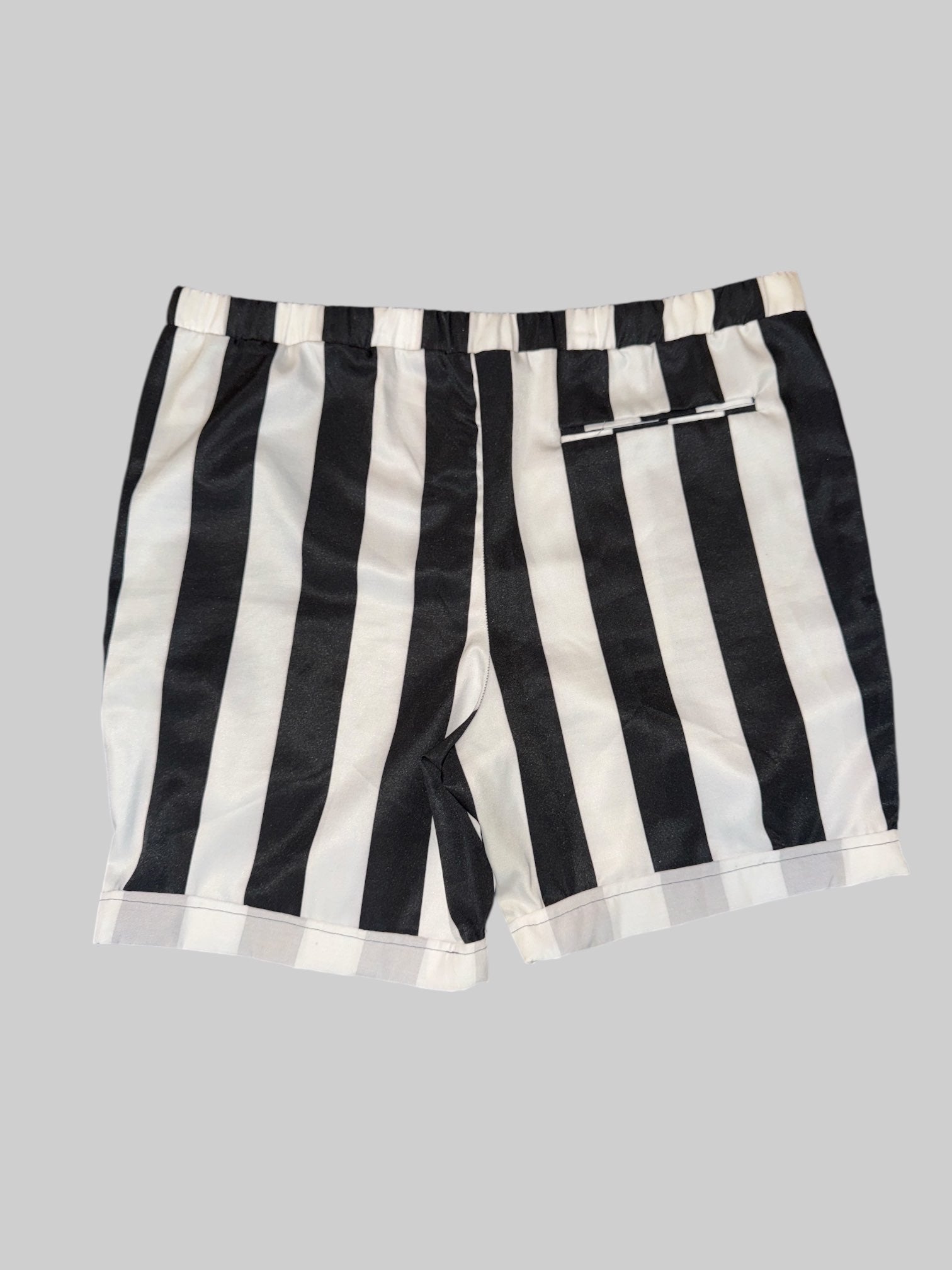 0X Beetlejuice black and white striped shorts
