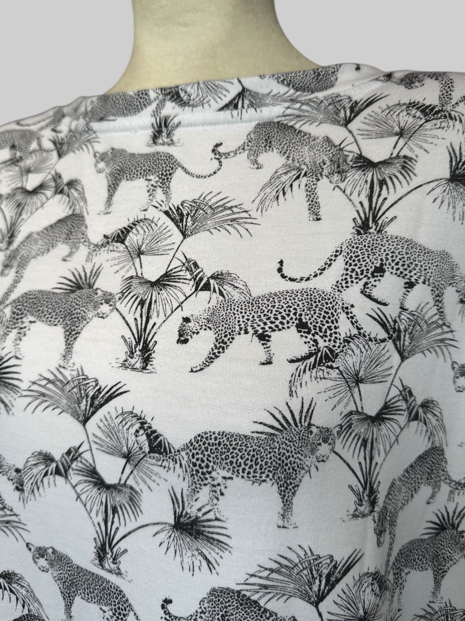 2X White and black Safari print flowy top