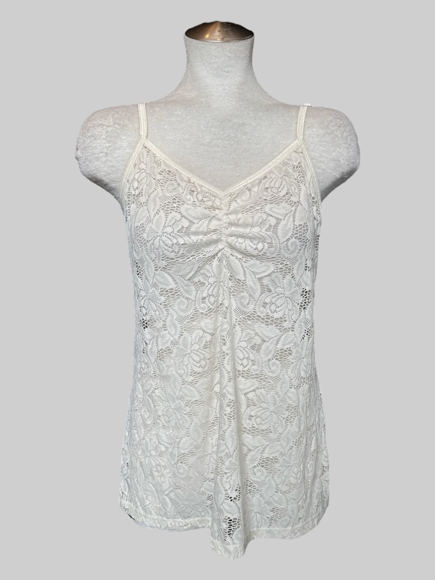 1X Off white sheer lace floral sleeveless top