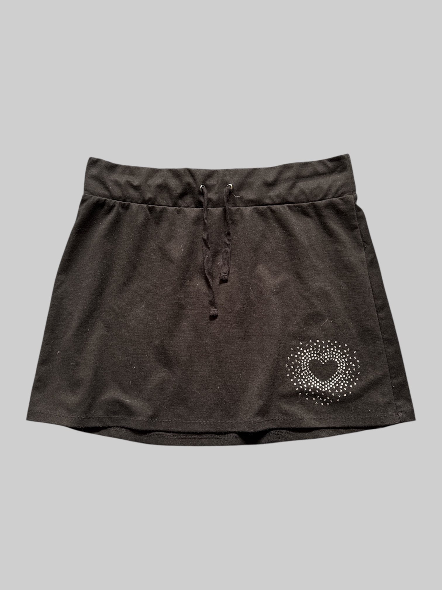 0X Black stretches skirt with bedazzled heart design