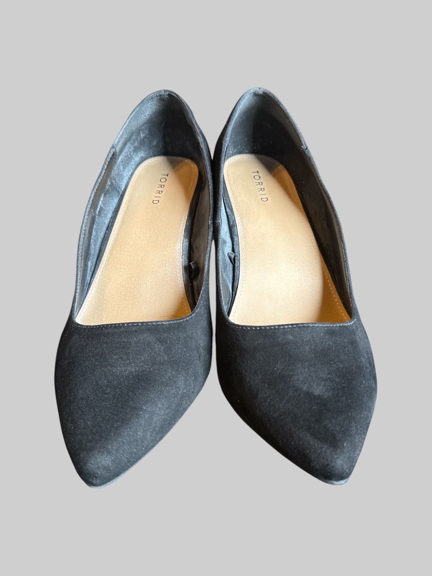 Size 13WW black suede like heels