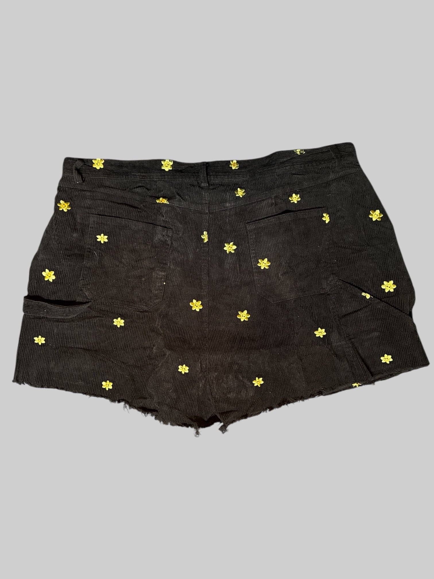 1X Black corduroy cut off shorts with smiley flowers