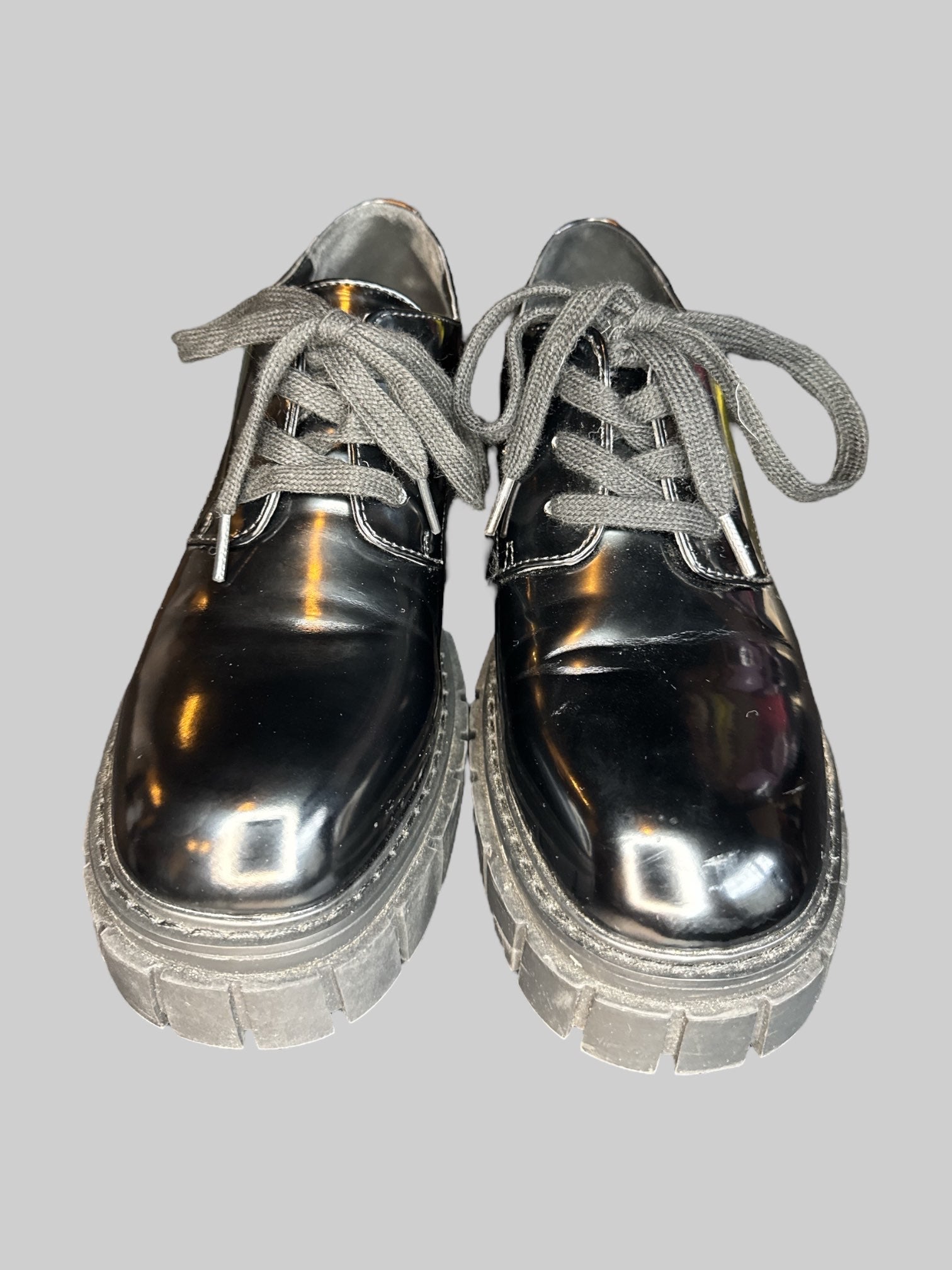 Size 8M black faux vinyl platform creepers with some scuffing