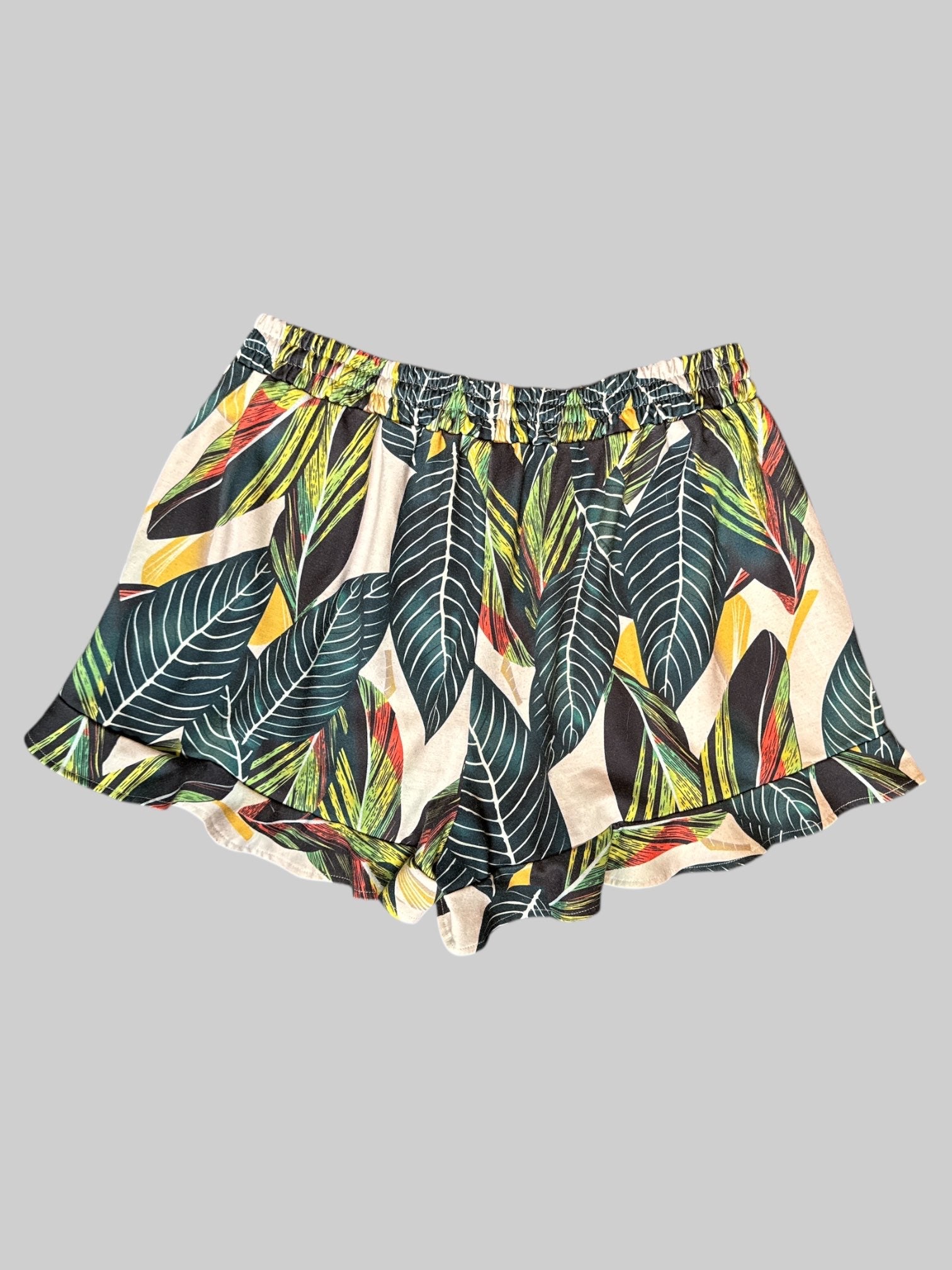 0X Botanical print shorts with ruffle hem and elastic waistband