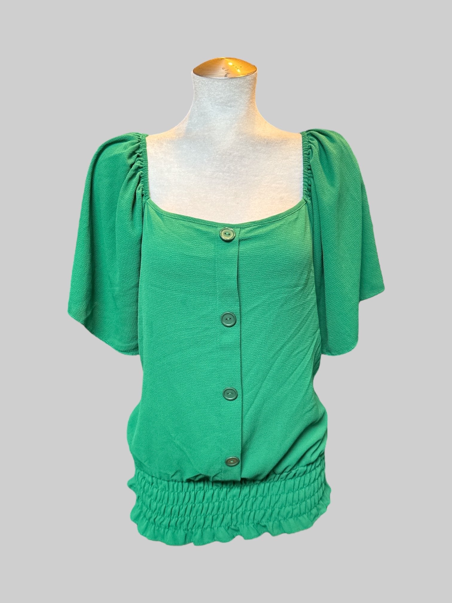 1X Green faux button up top with elastic shoulder and shirred waist