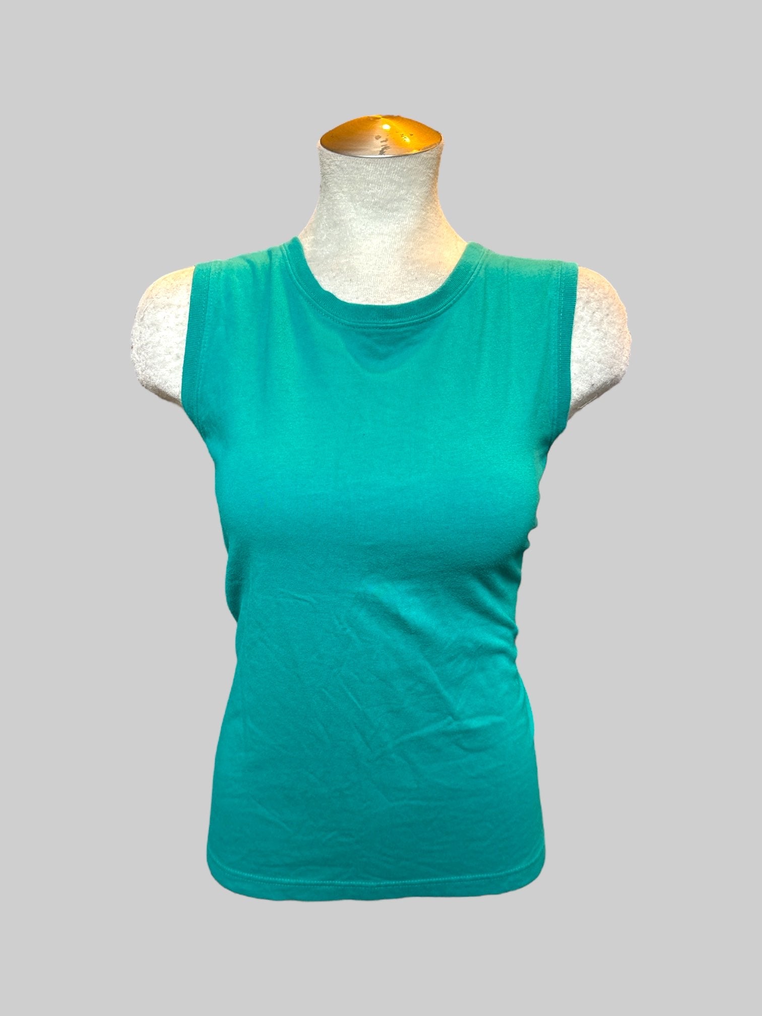 M Vintage turquoise sleeveless muscle top