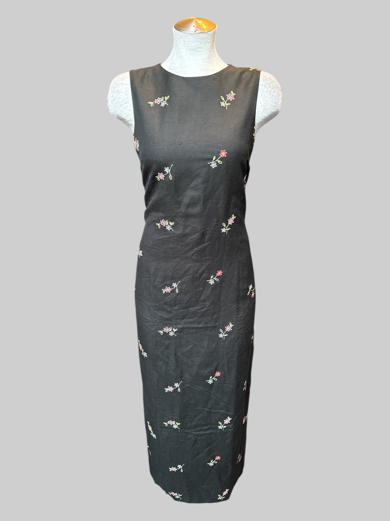 M Vintage black sleeveless long dress with multicolor floral embroidery and zipper on back