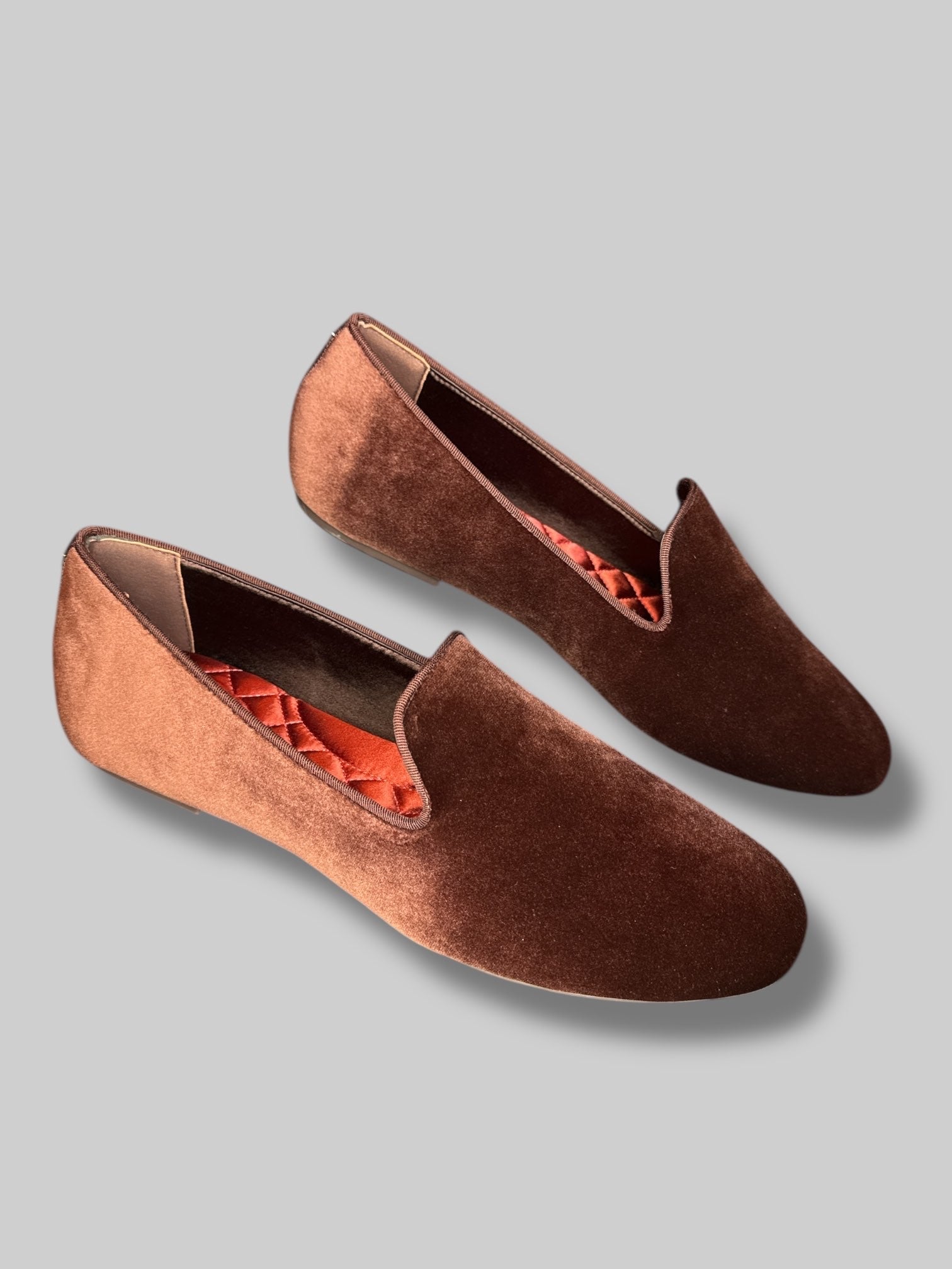 NWT Size 10.5 chocolate brown Birdies velvet flats with quilted insoles