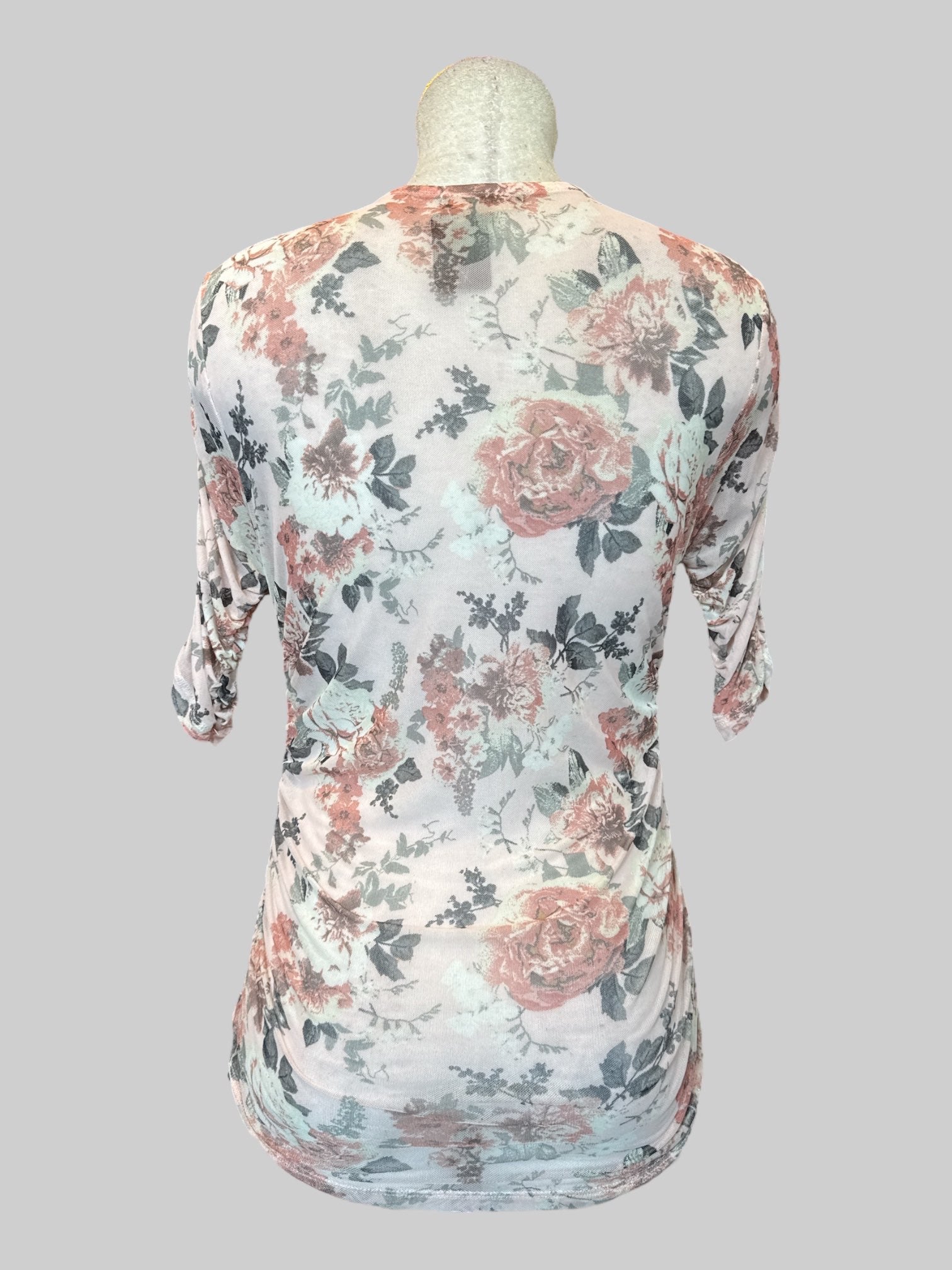 1X Pink floral mesh top with cinched sleeves and sides