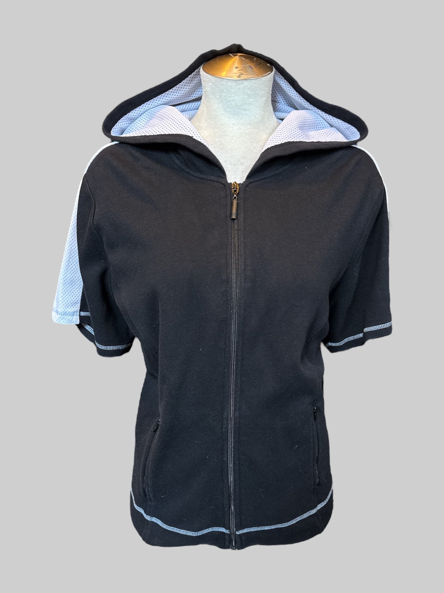 2X Black and white short sleeve zip up hoodie with zipper pockets and white mesh details