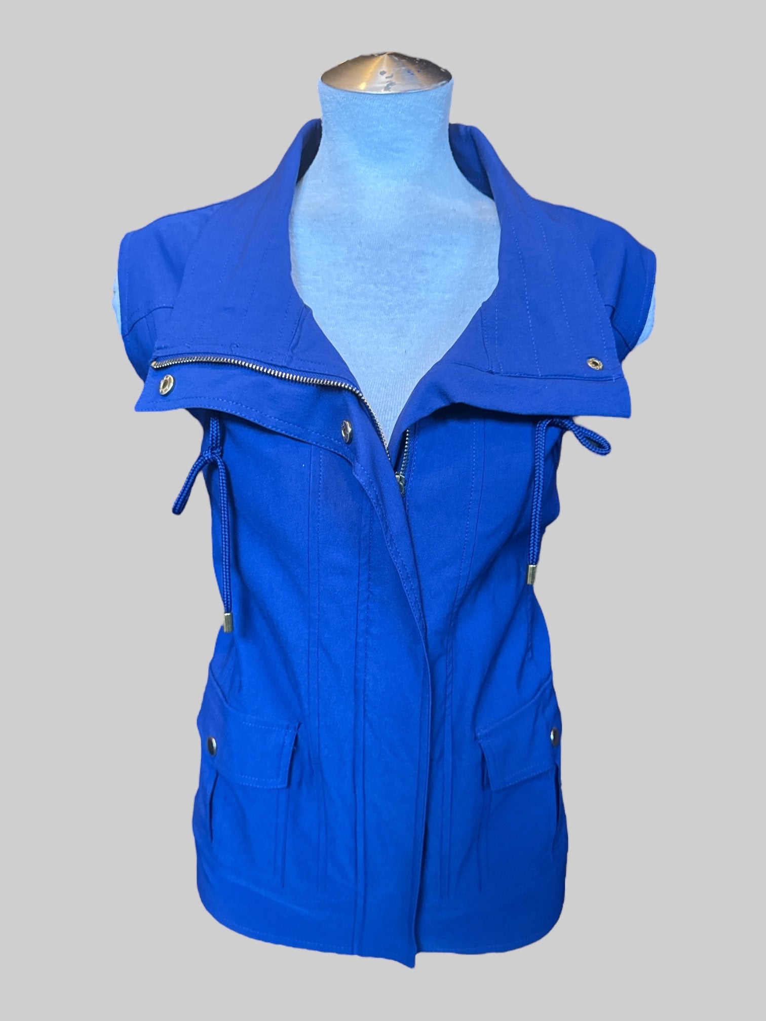 2X Blue zip up vest with pockets, snap buttons, and adjustable collar
