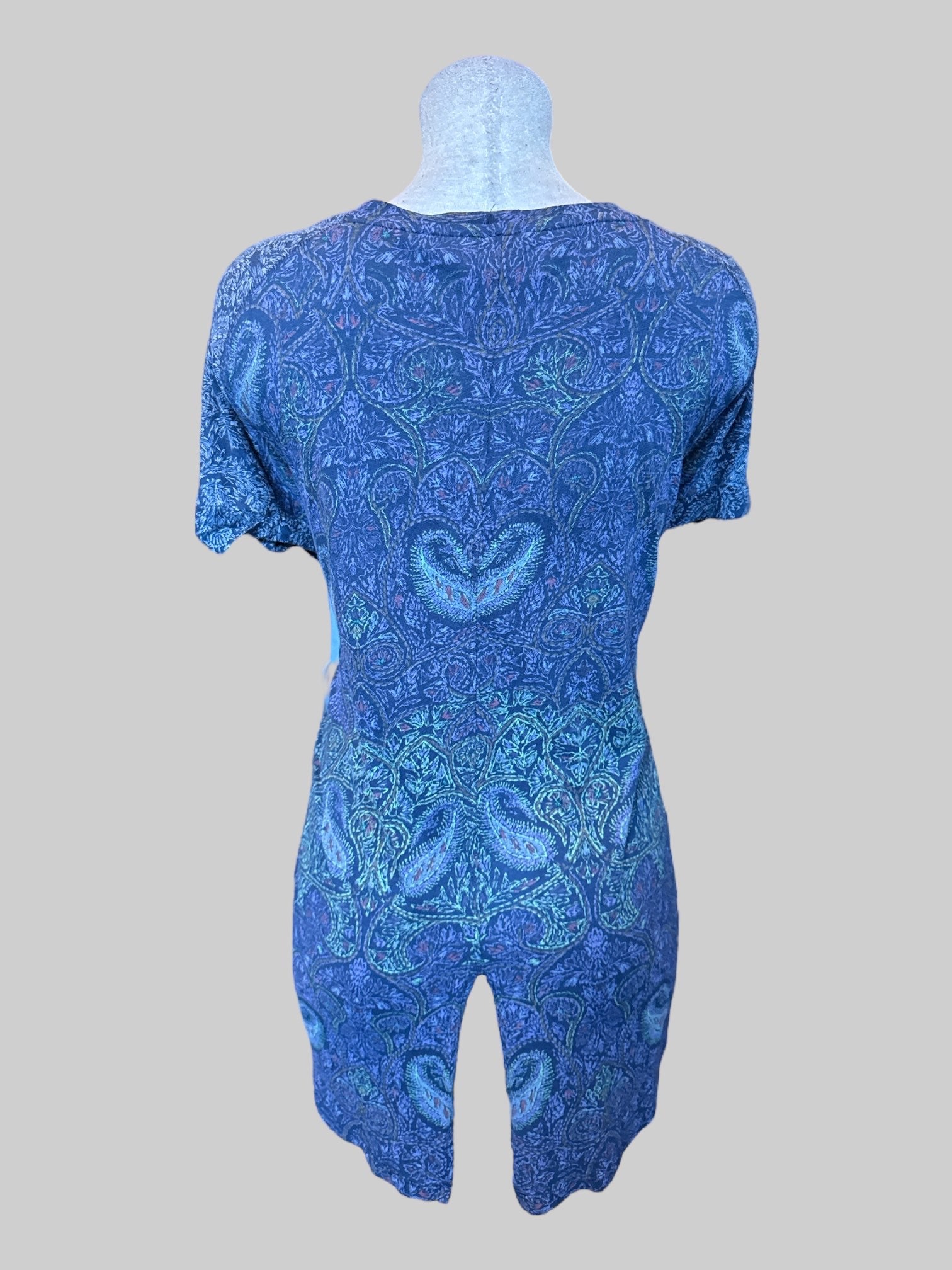 2X Navy T-shirt with multicolor paisley design