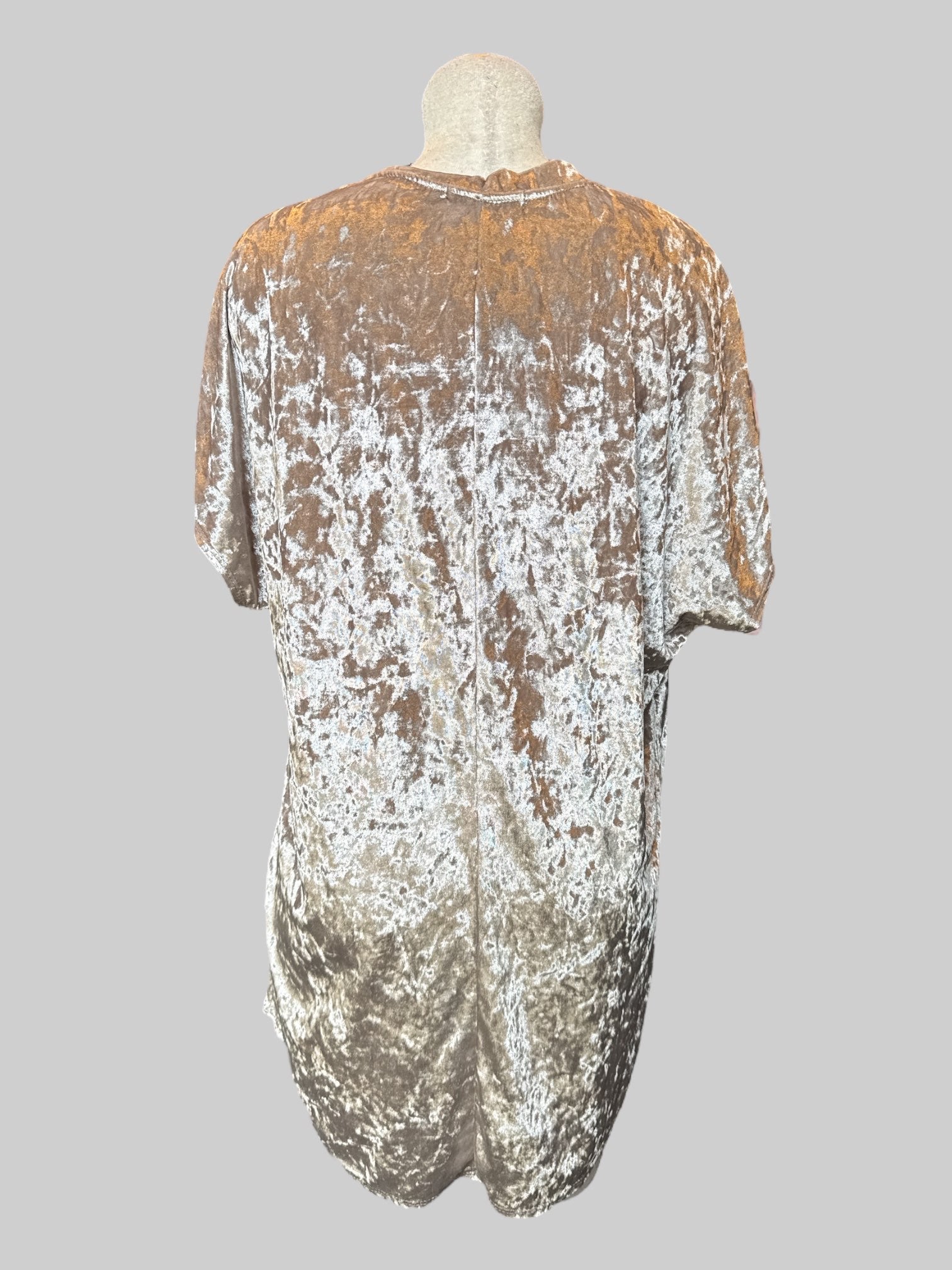 L Light pink crushed velvet tunic style top or short dress