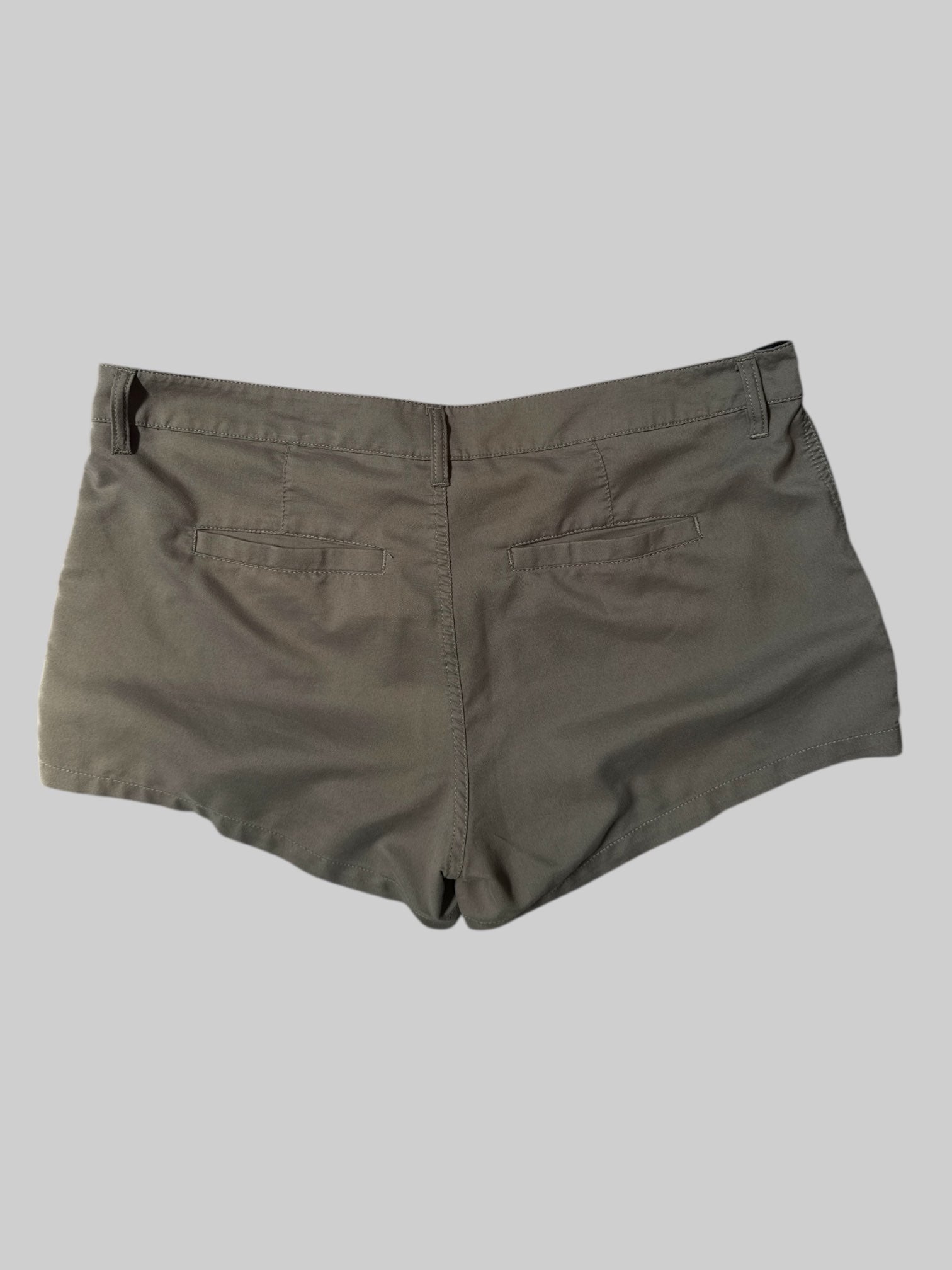 XL Grey athletic shorts