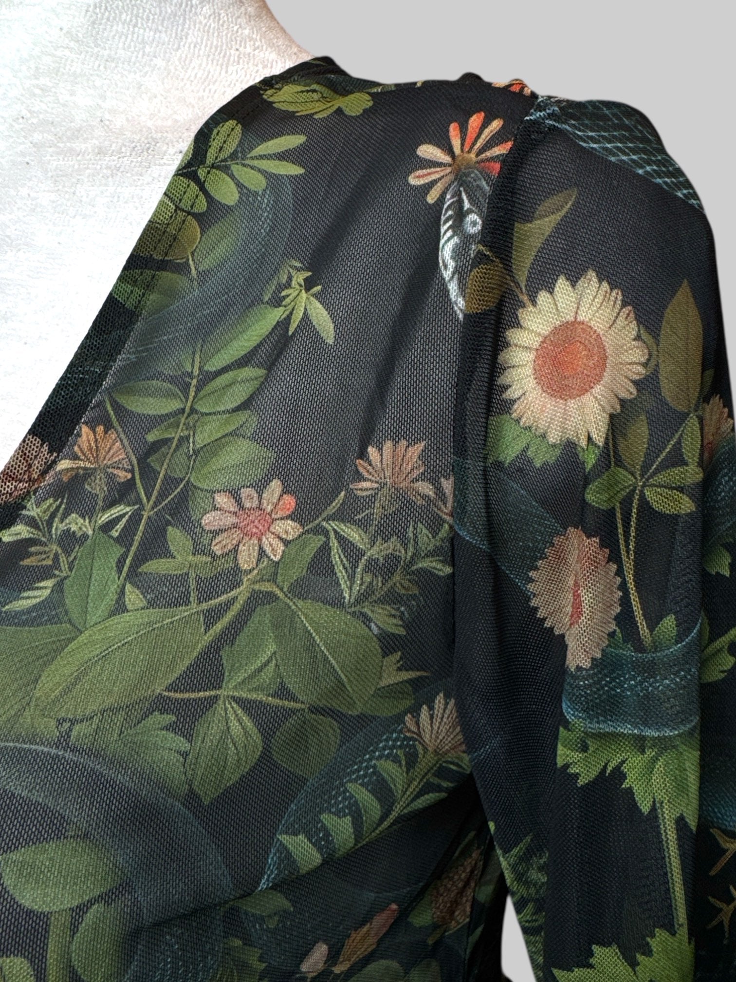 XL Green sheer cardigan with snakes, florals, leaves and bell sleeves with lettuce hem