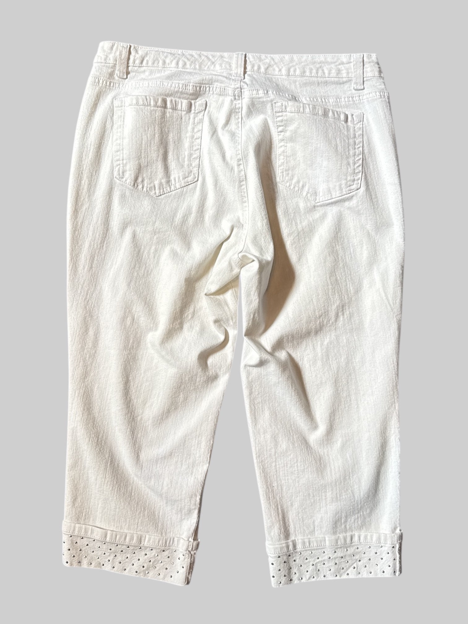 XL White capris with rhinestone cuffs