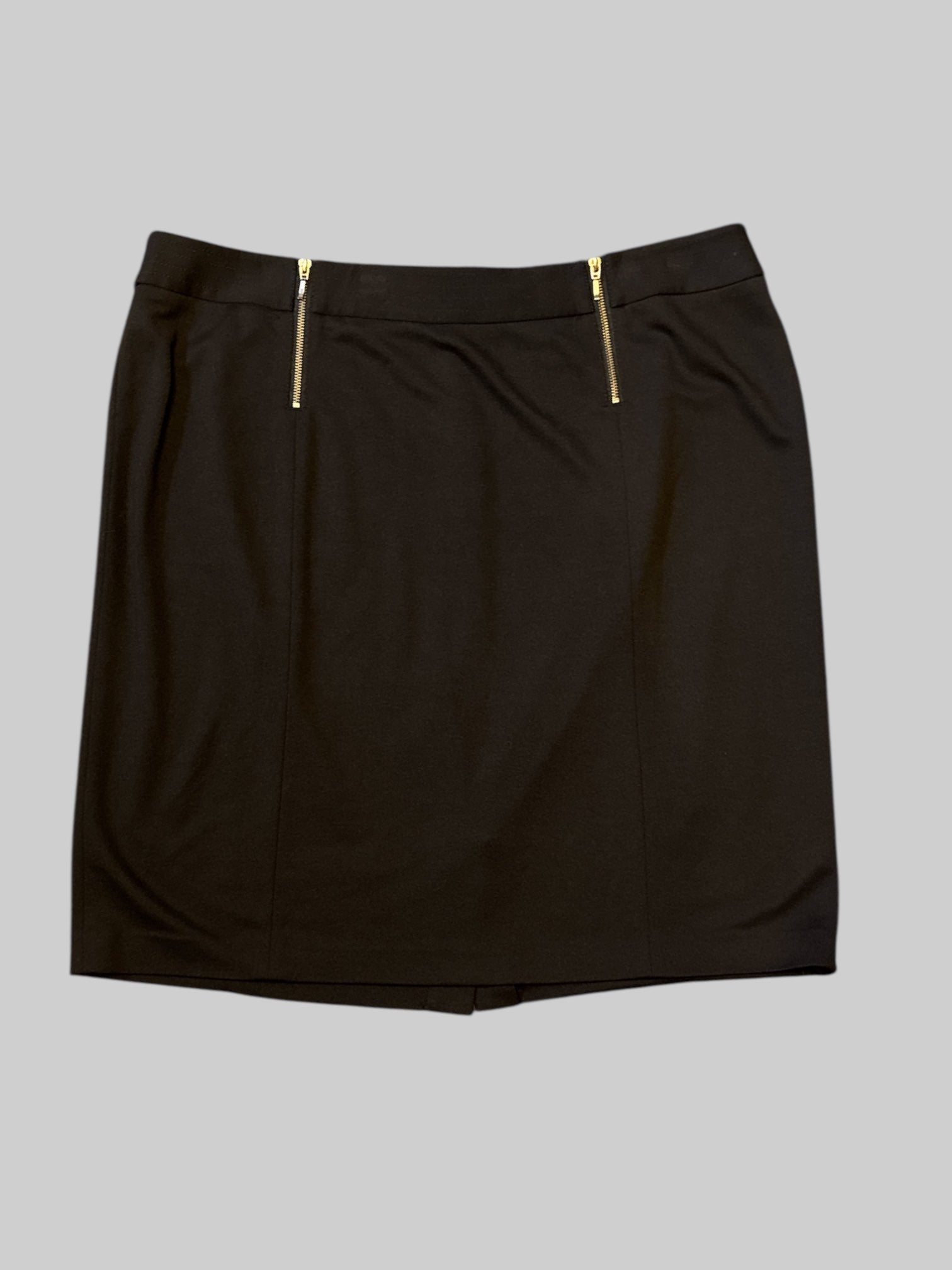2X Black skirt with two fake zippers on front and real zipper on back