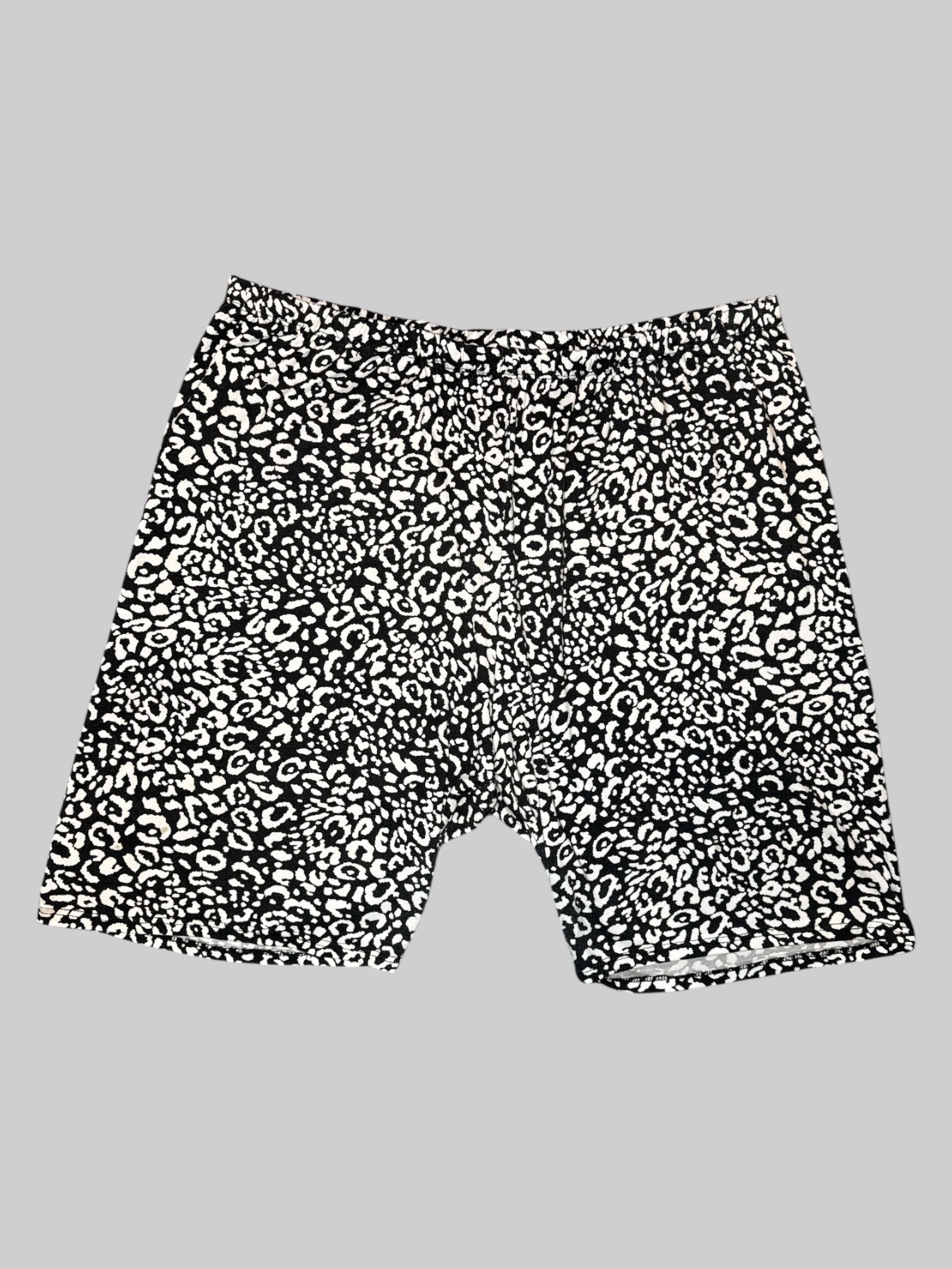2X Black and white cheetah print soft shorts