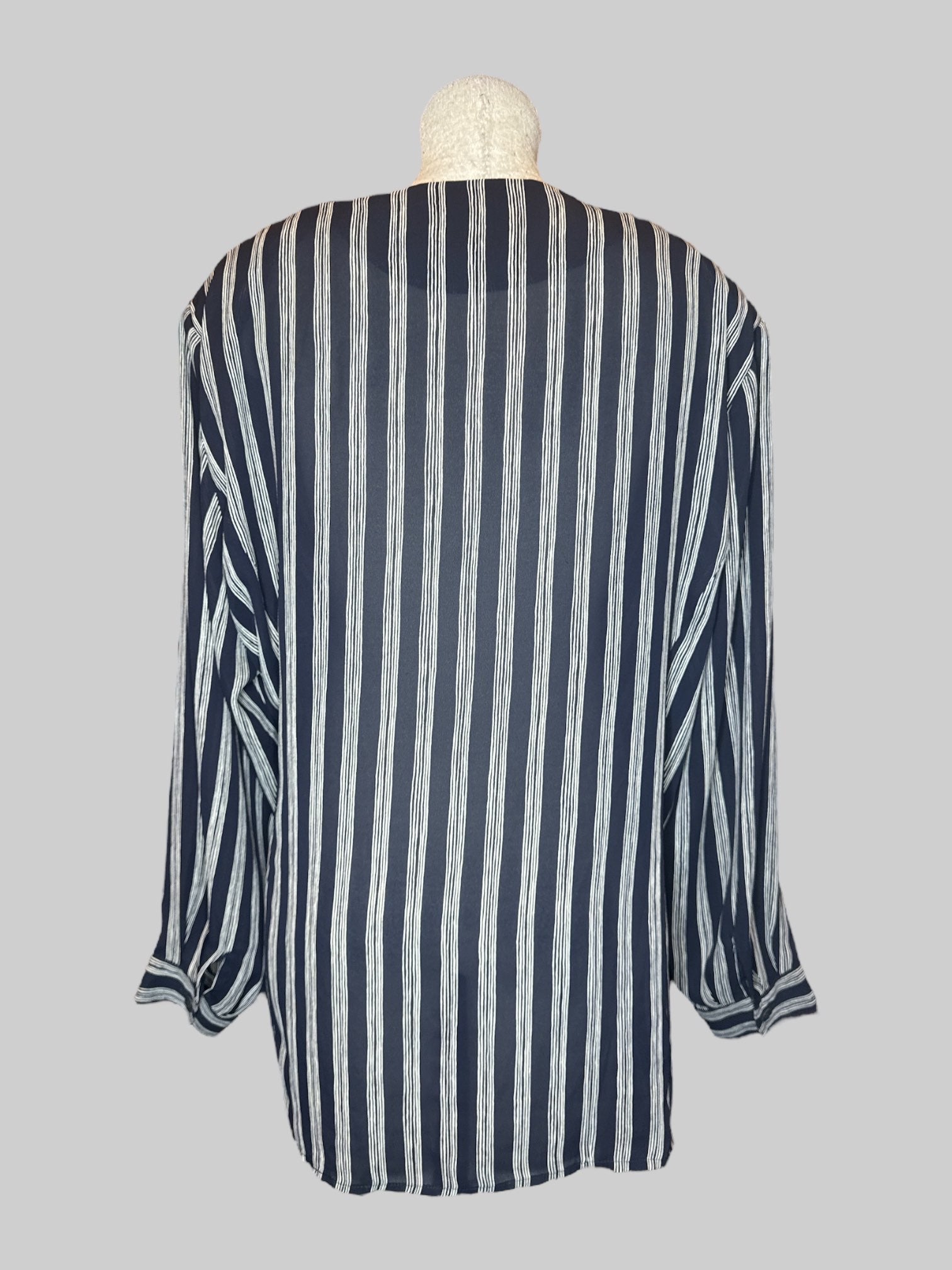 3X Vintage navy blue and white striped long sleeve button-down top with shoulder pads