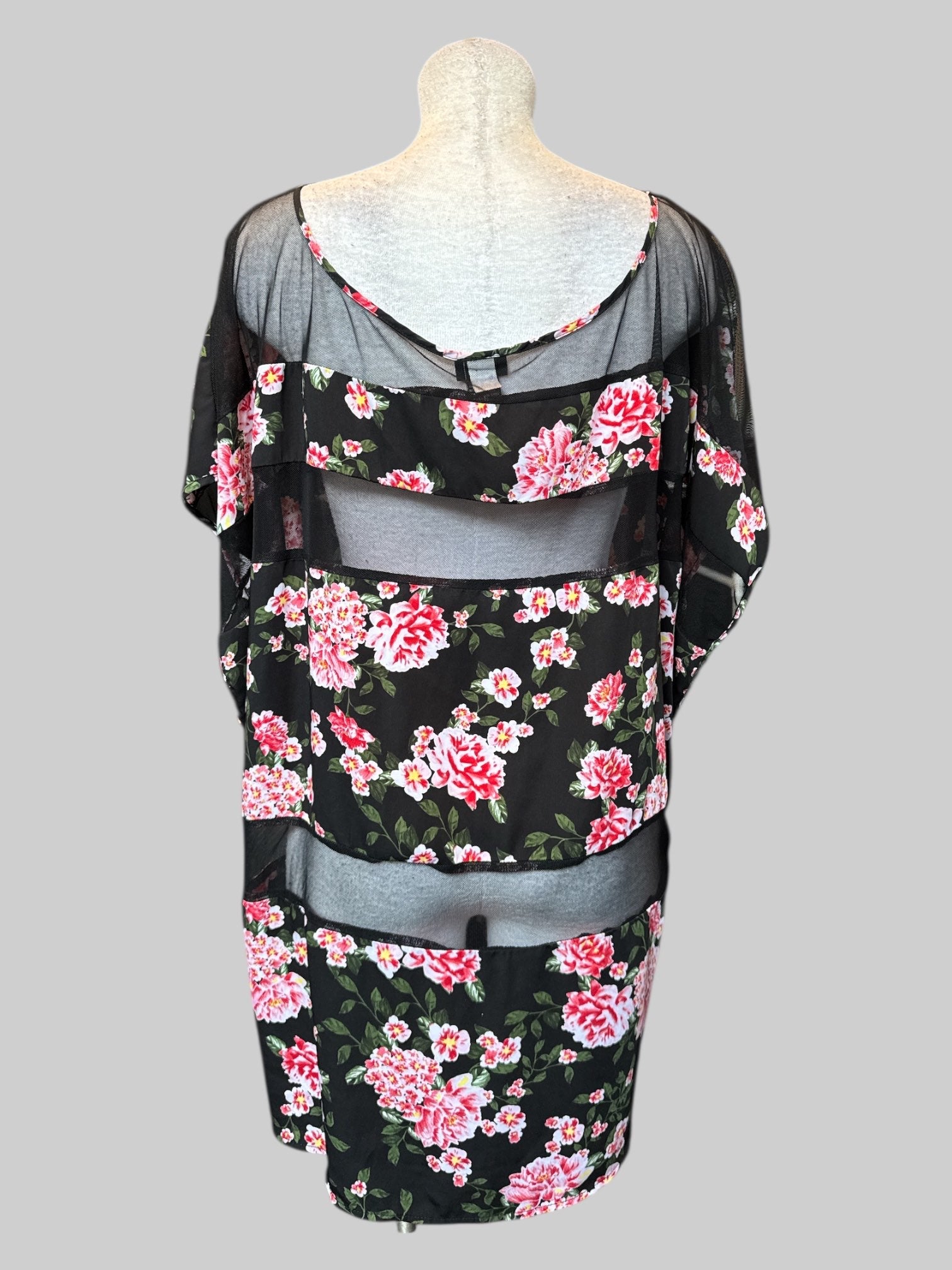 6X Black mesh and pink and green florals flowy top