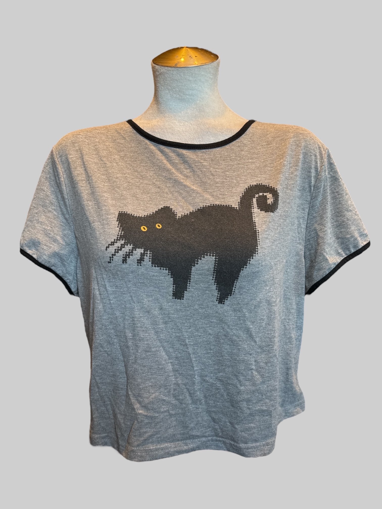 XL gray black pixel cat top