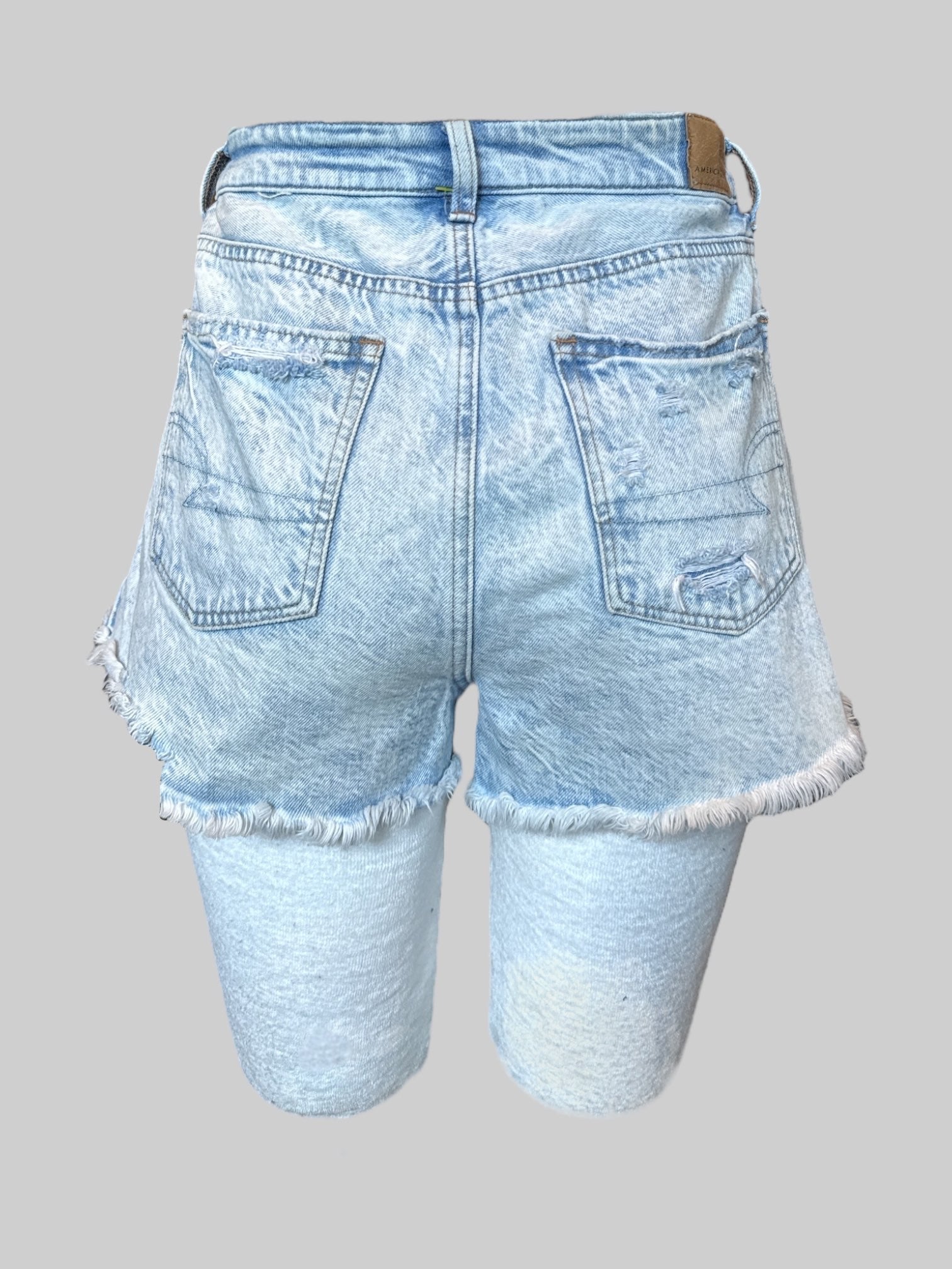 M Washed denim shorts with lots of distressed details