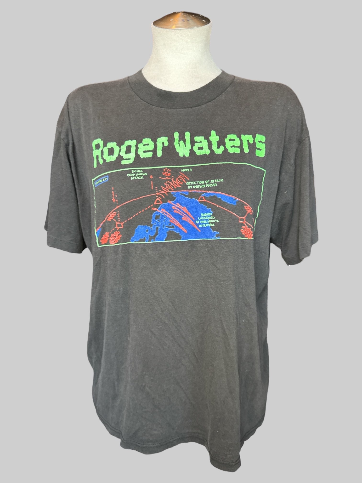 XL Rare vintage black “Roger Waters” tour tee