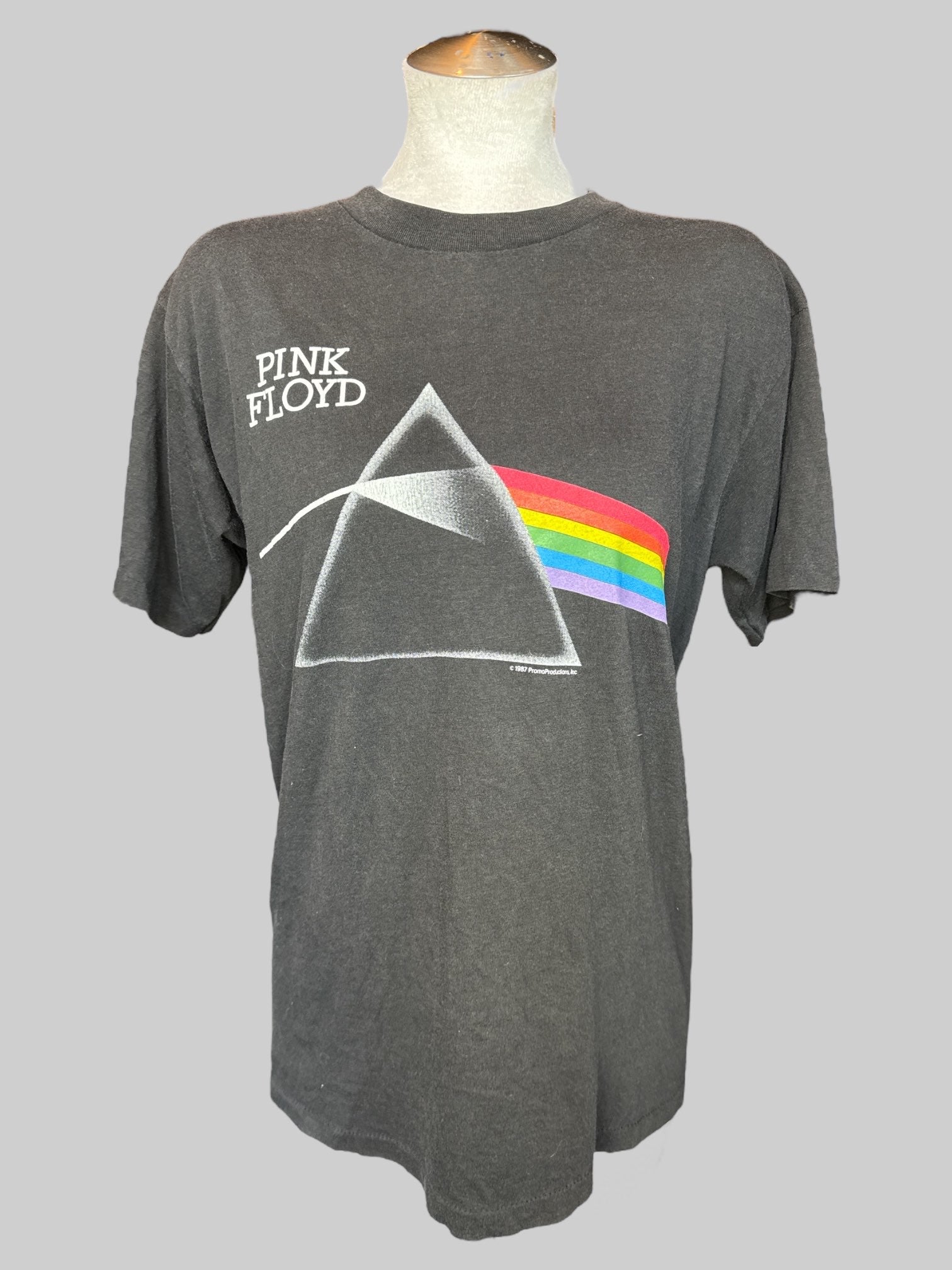 XL Vintage 90s black “Pink Floyd” tee with prism decal