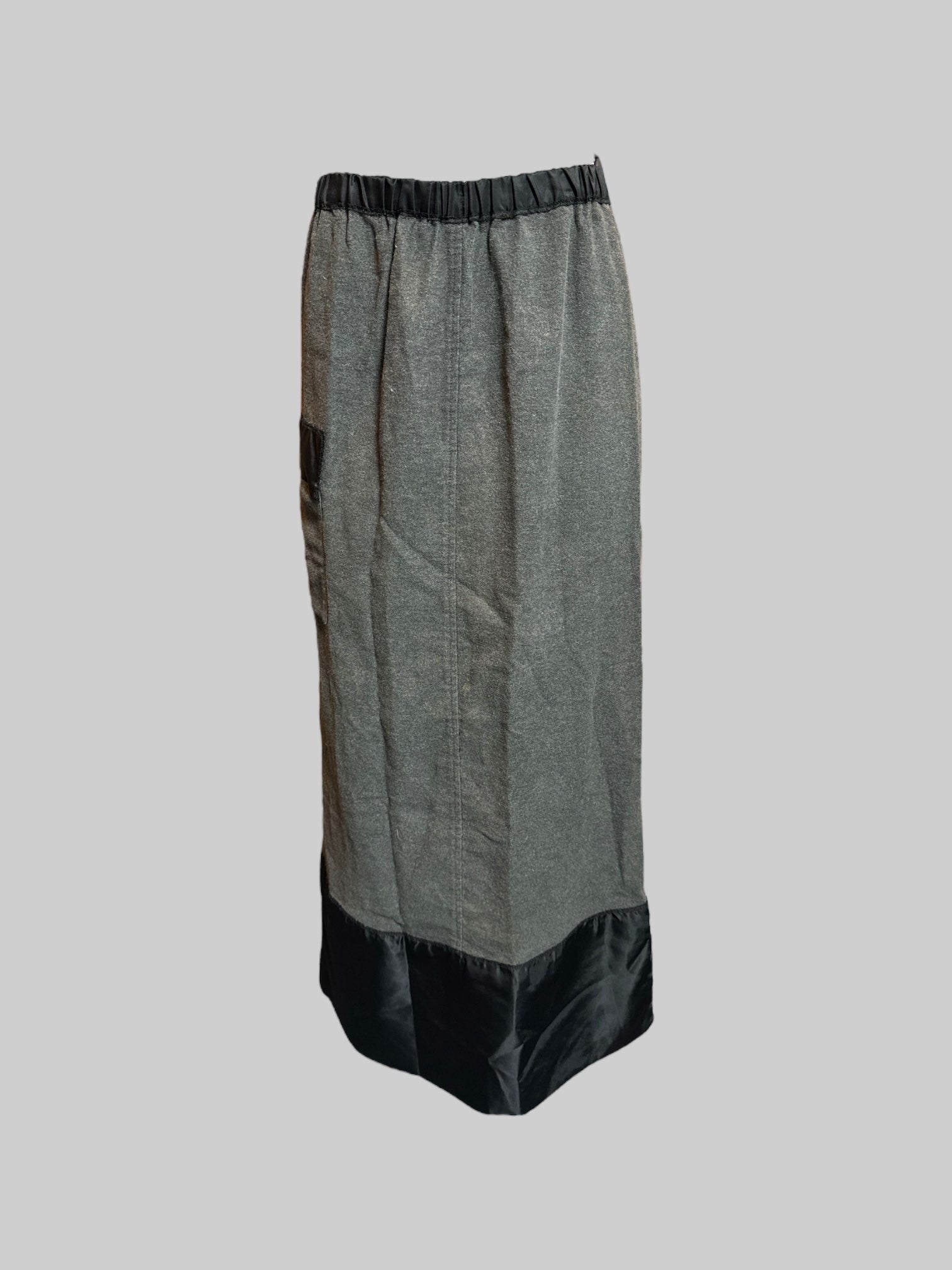 M Black and grey maxi skirt with pocket and zip up side slit