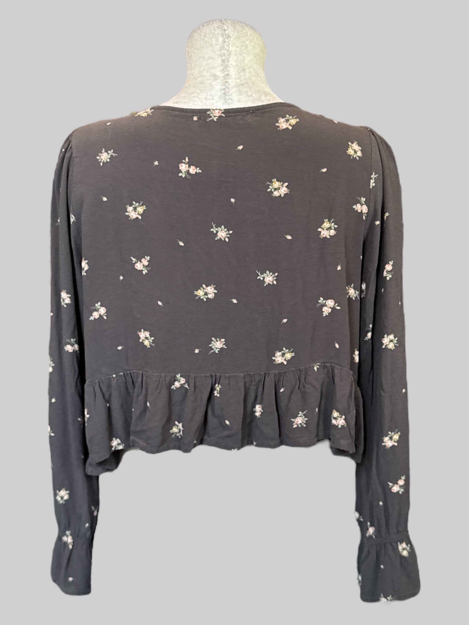 L Dark gray long sleeve crop top with florals, ruffles, and balloon sleeves