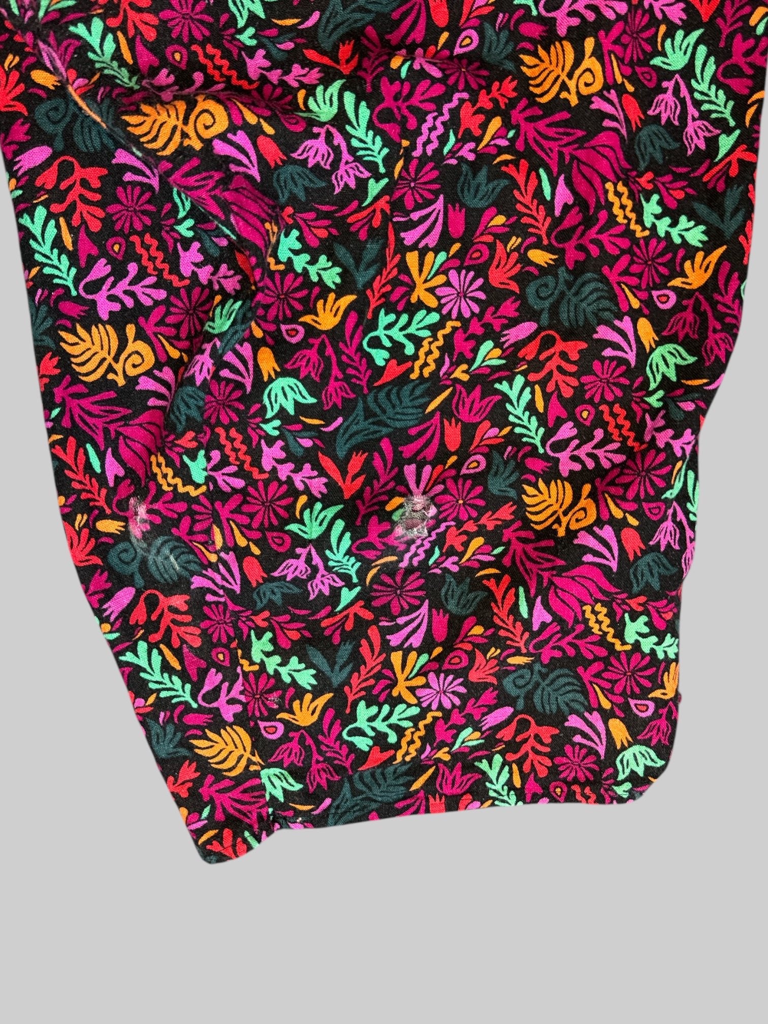 5X Black with colorful floral jumpsuit with pockets and included tie belt