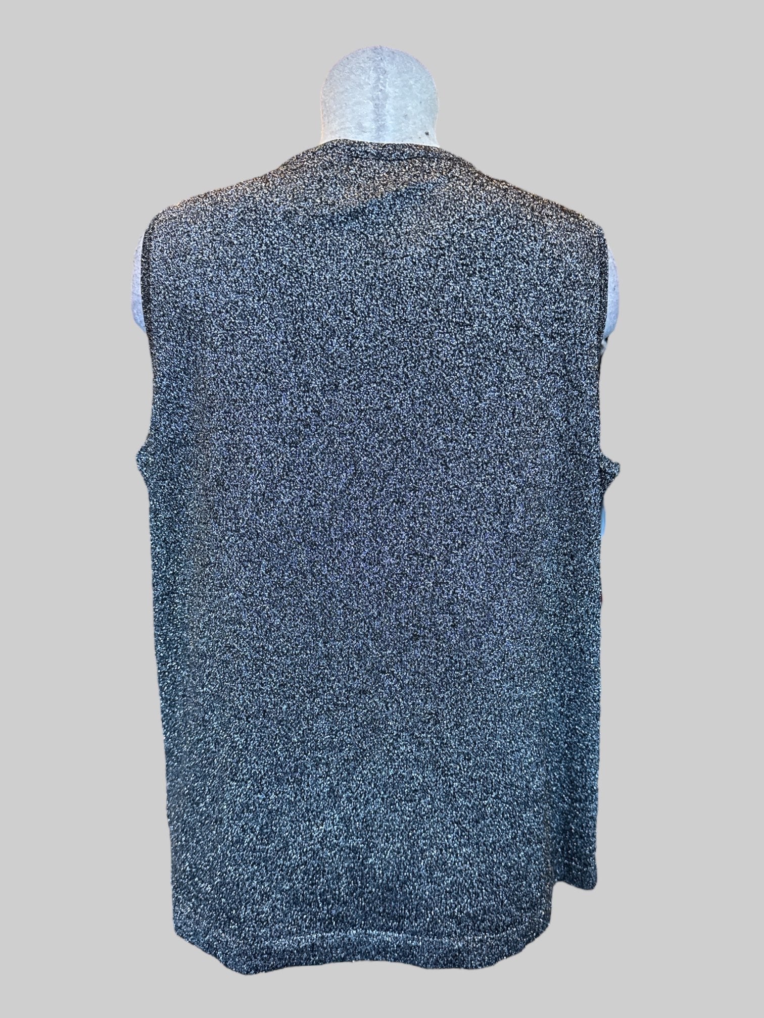 2X Black and silver sleeveless top