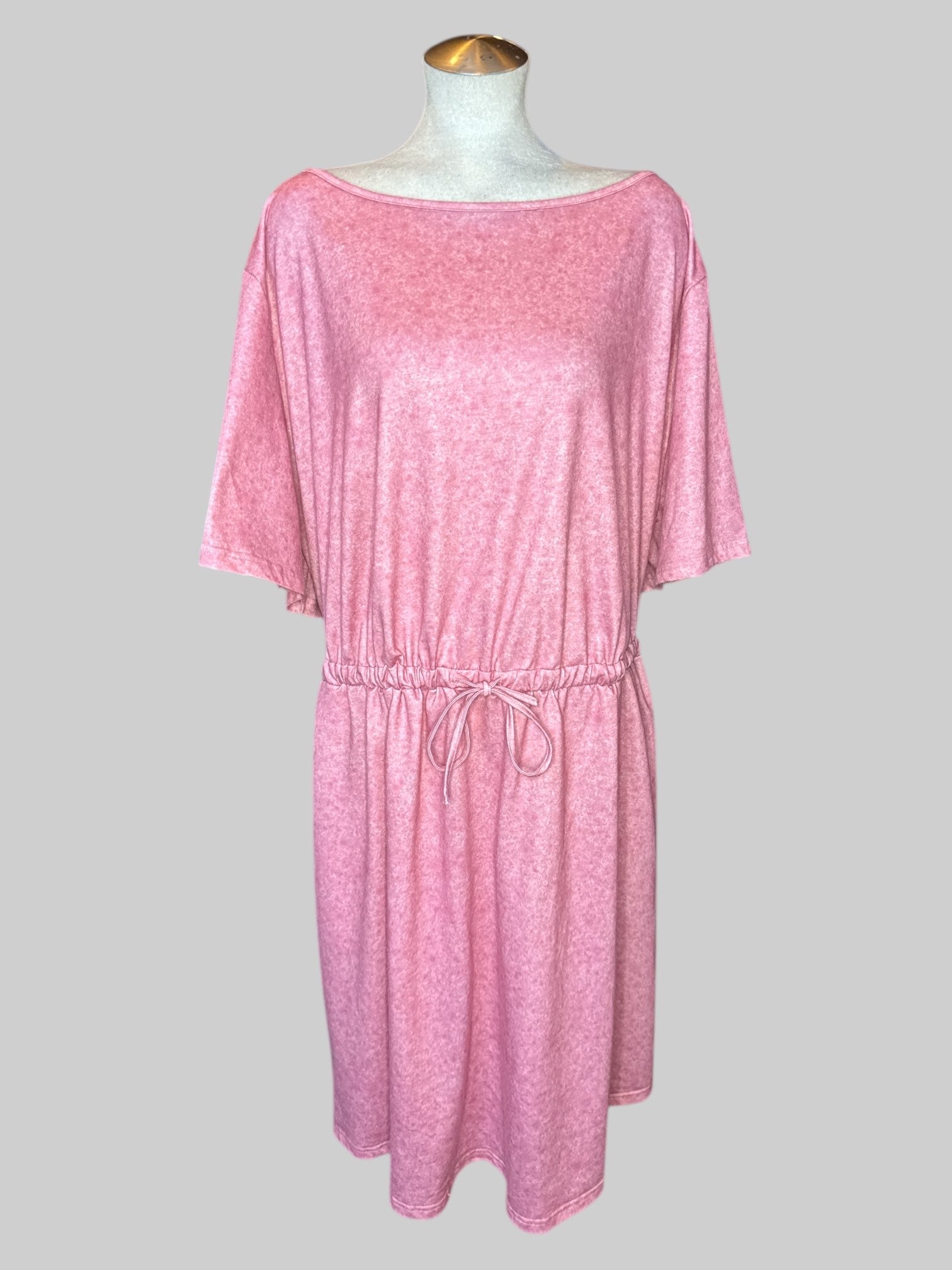 5X Heathered pink short sleeve dress with drawstring, and pockets