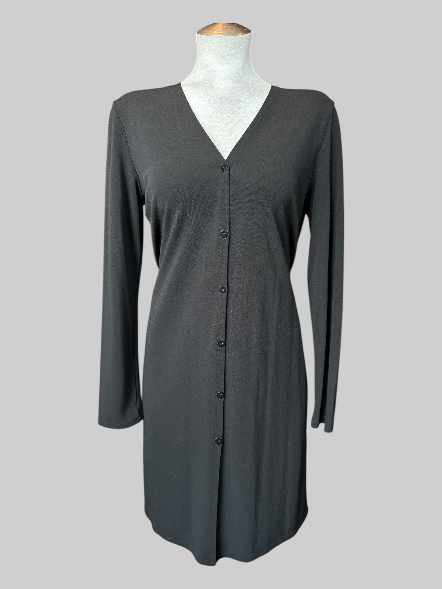 L Black long sleeve button-down dress